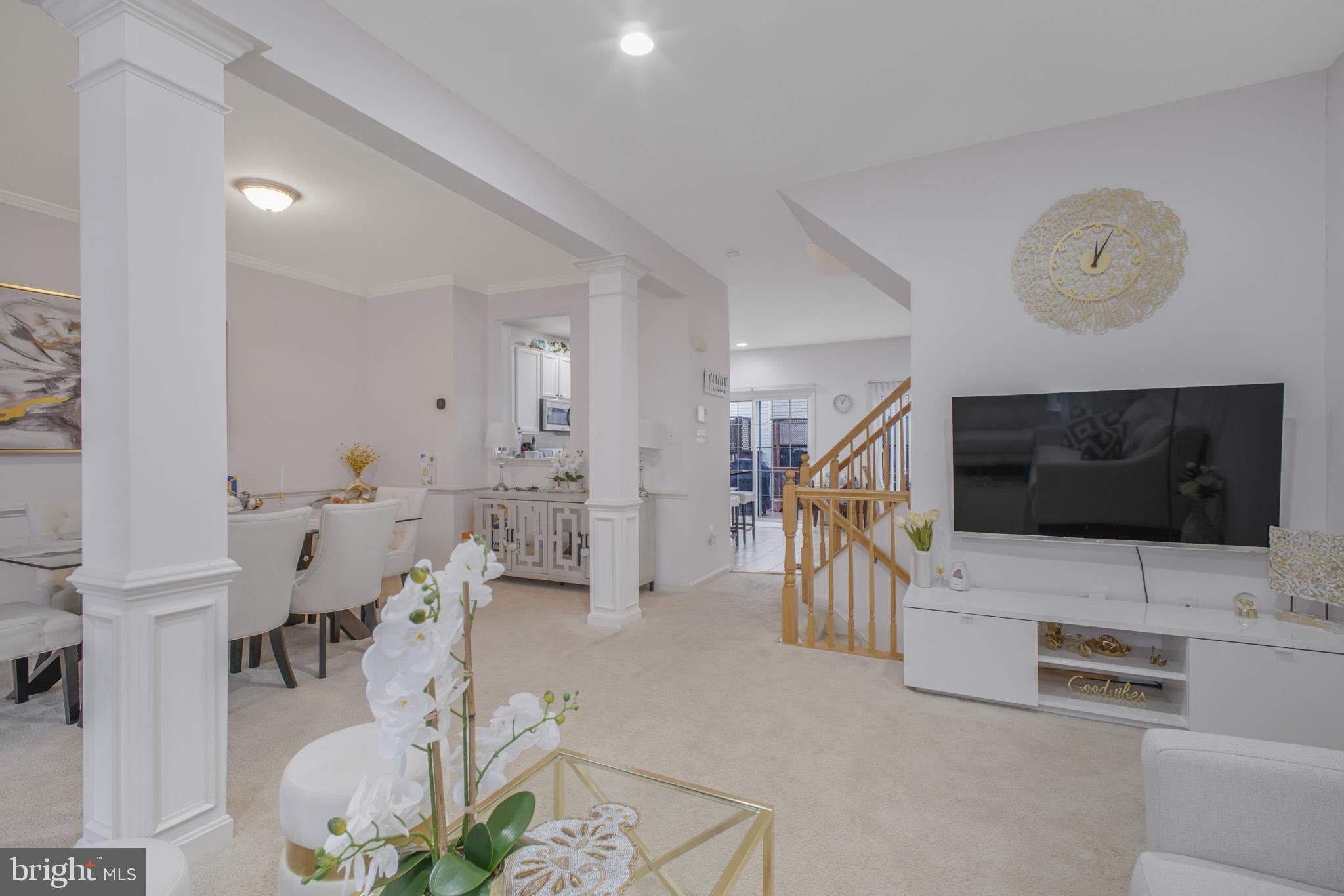 GREAT FALLS CHASE - Residential Lease