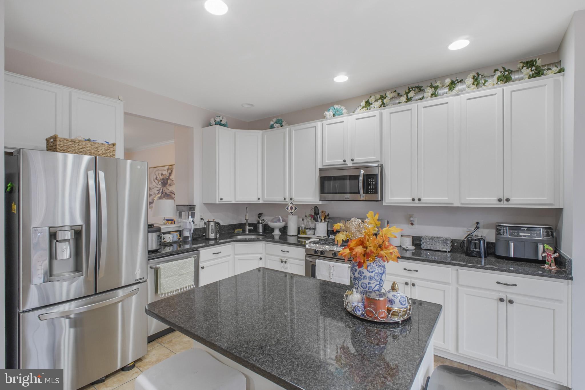 GREAT FALLS CHASE - Residential Lease