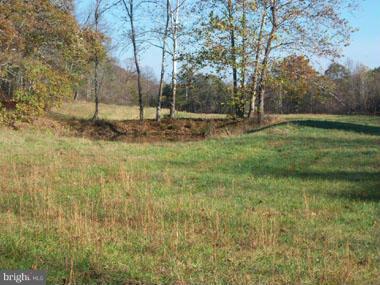 SLIM CHANCE ACRES - Land