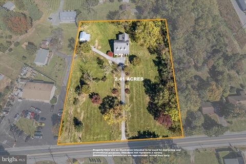 7765 MARTINSBURG PIKE SHEPHERDSTOWN WV 25443