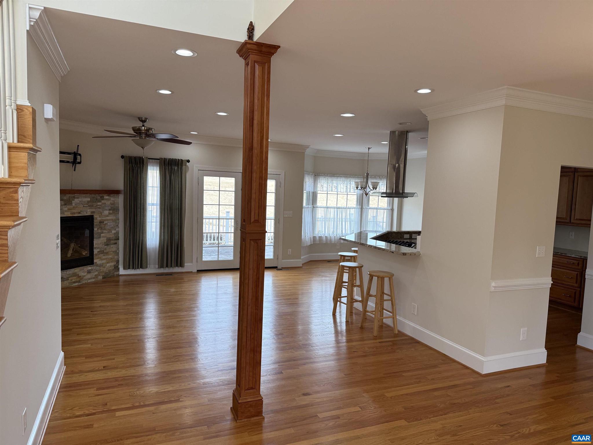 9109 CONSTITUTION HWY