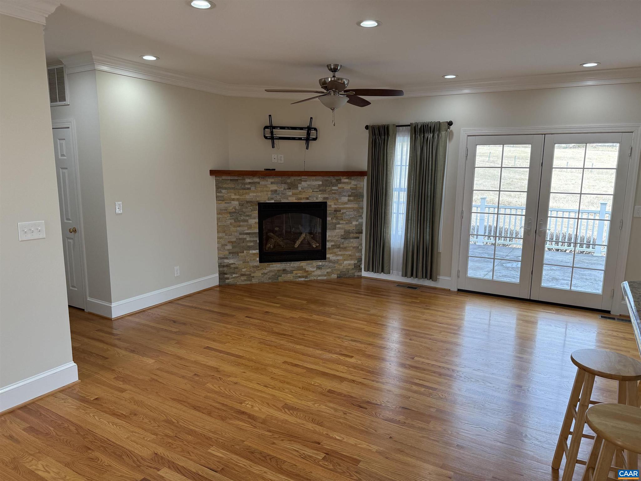 9109 CONSTITUTION HWY