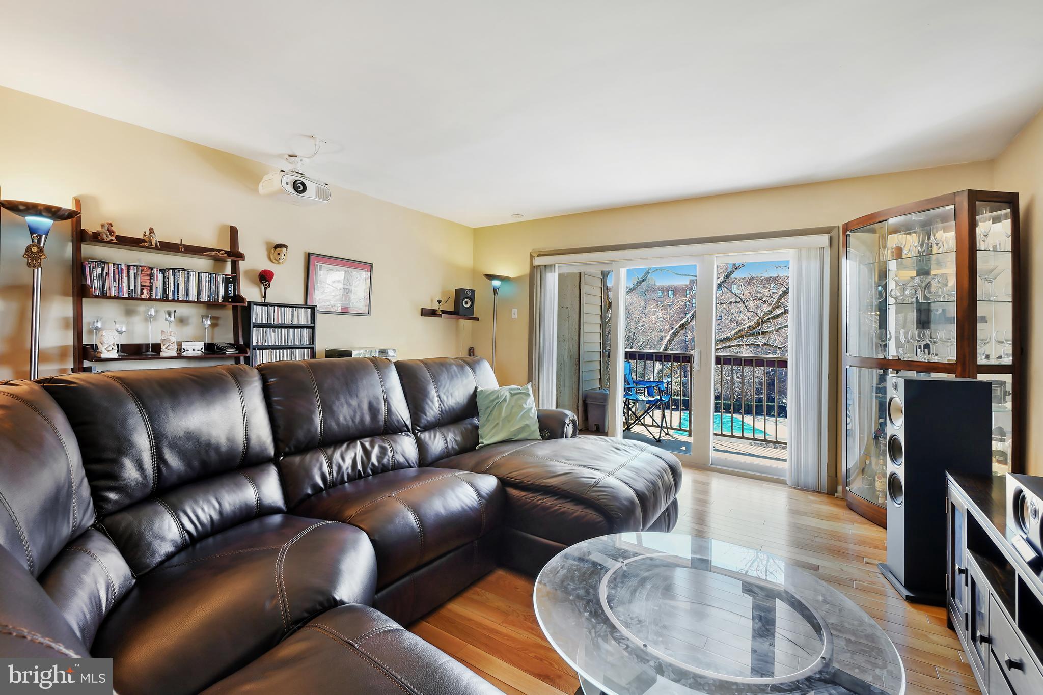 WEST SPRING - Residential