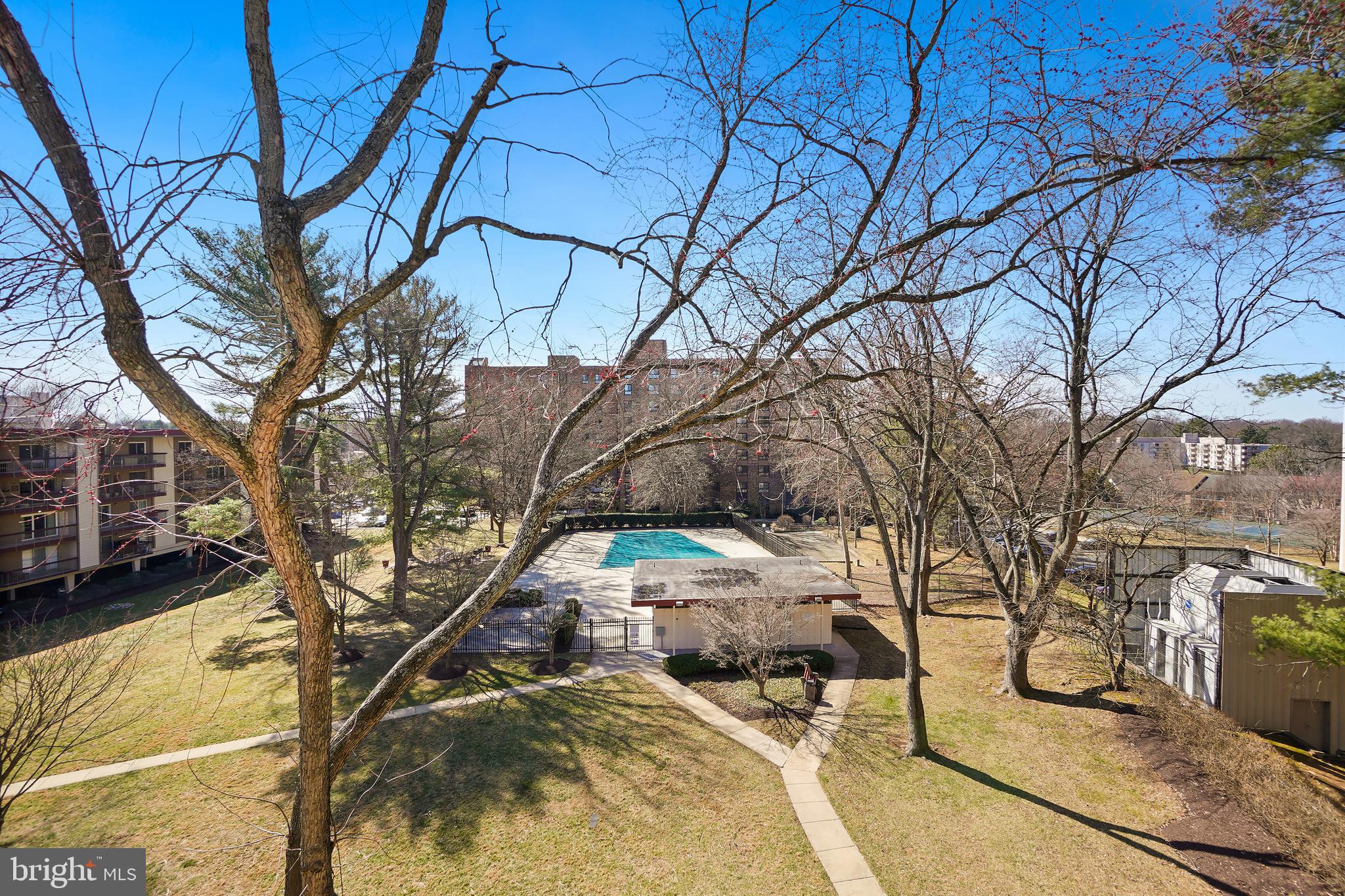 WEST SPRING - Residential