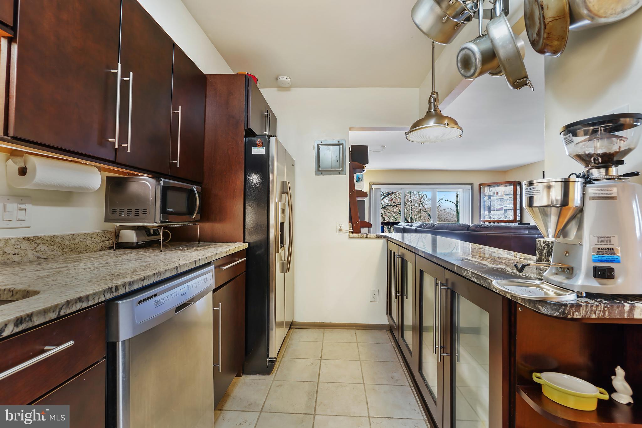 WEST SPRING - Residential