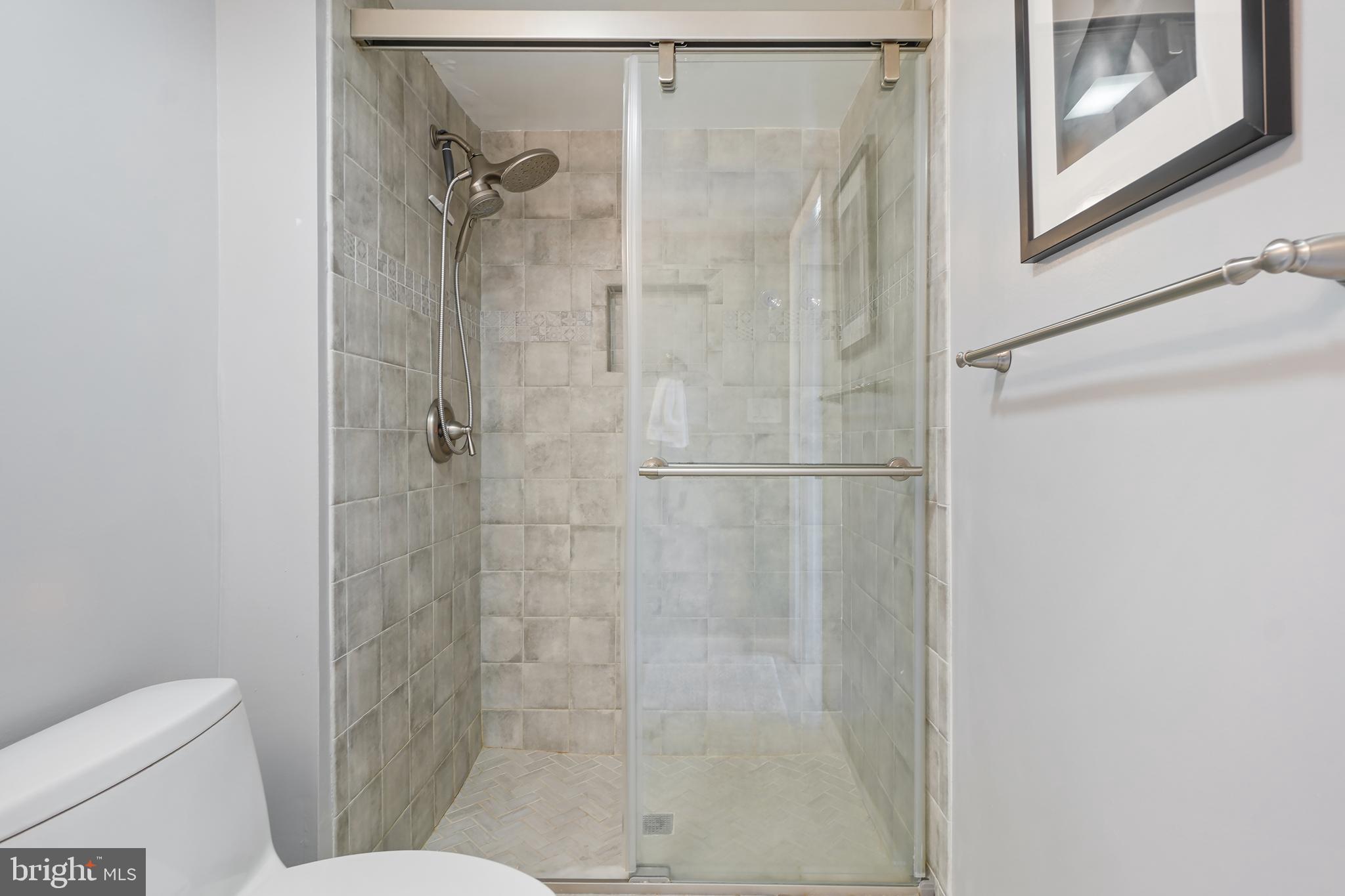 WEST SPRING - Residential