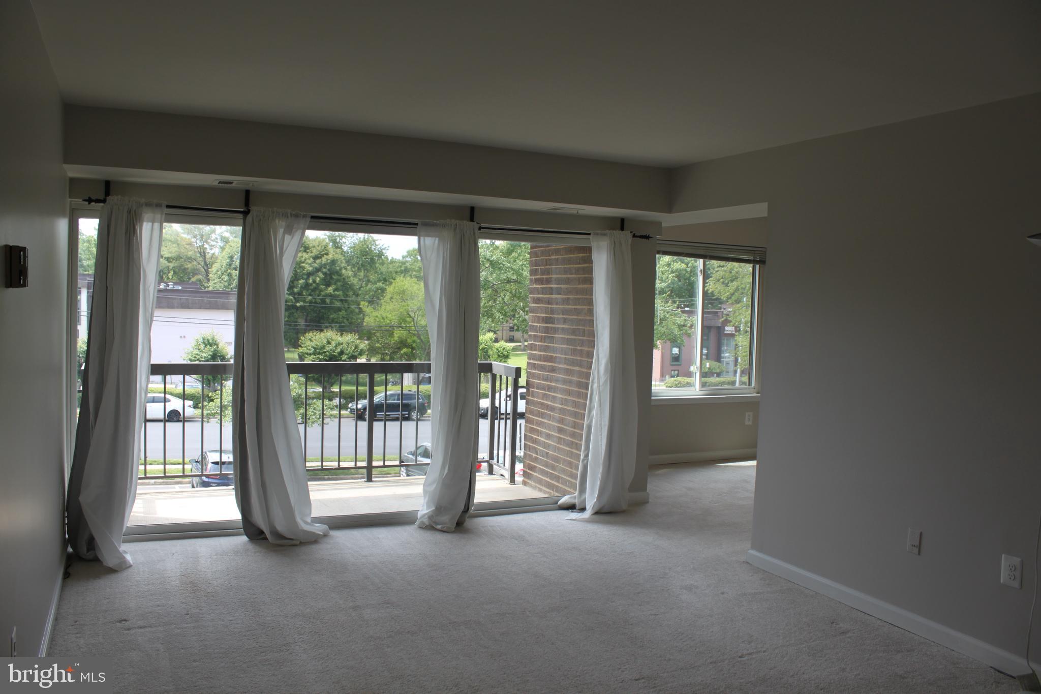 HAWTHORNE VILLAGE - Residential Lease