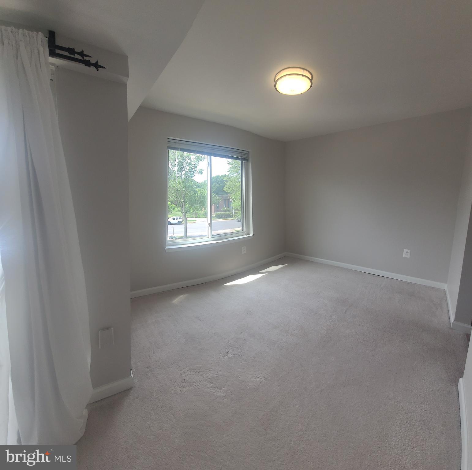 HAWTHORNE VILLAGE - Residential Lease