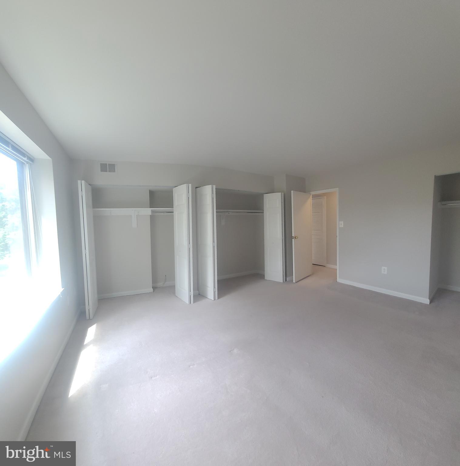 HAWTHORNE VILLAGE - Residential Lease