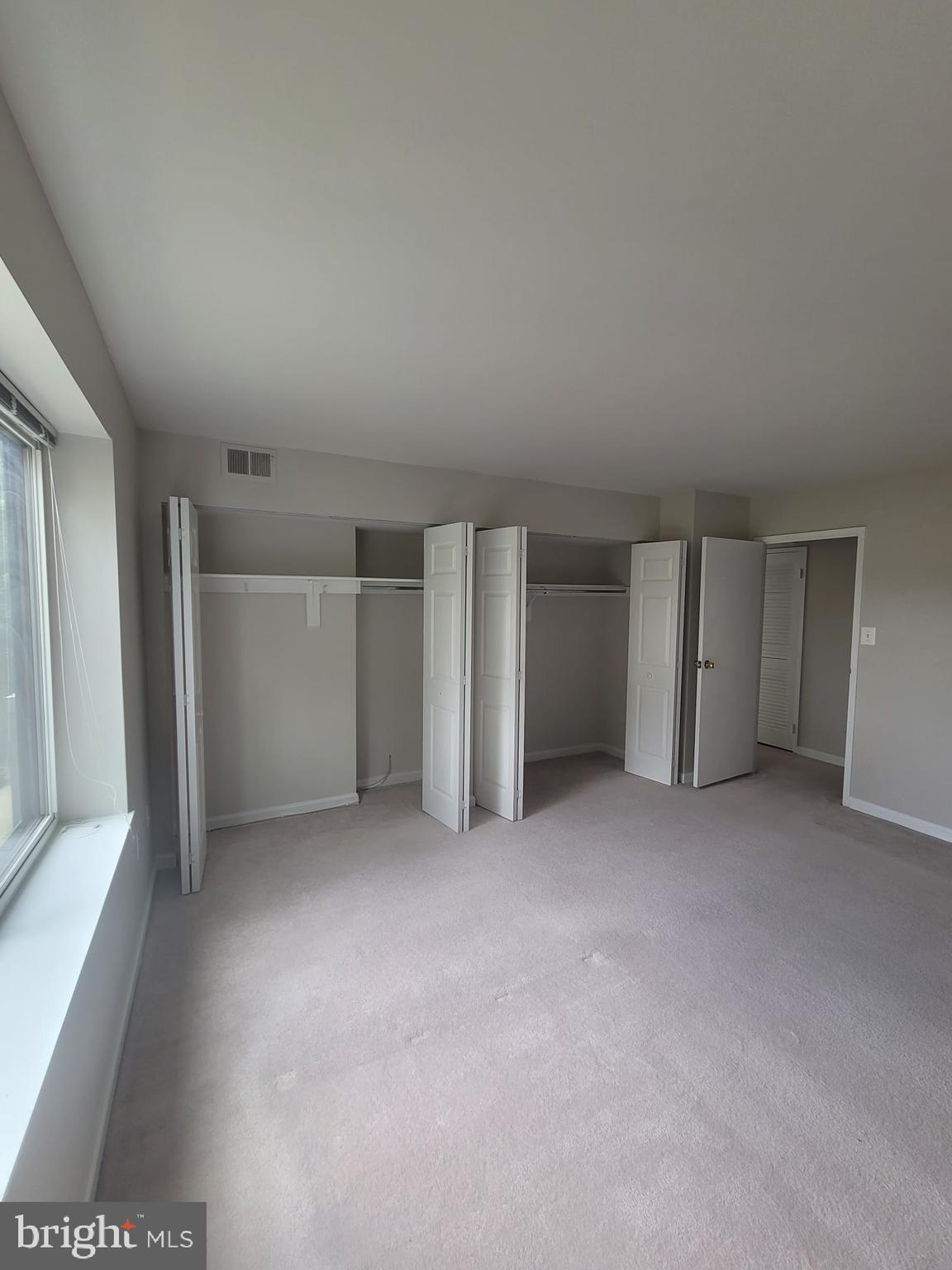 HAWTHORNE VILLAGE - Residential Lease