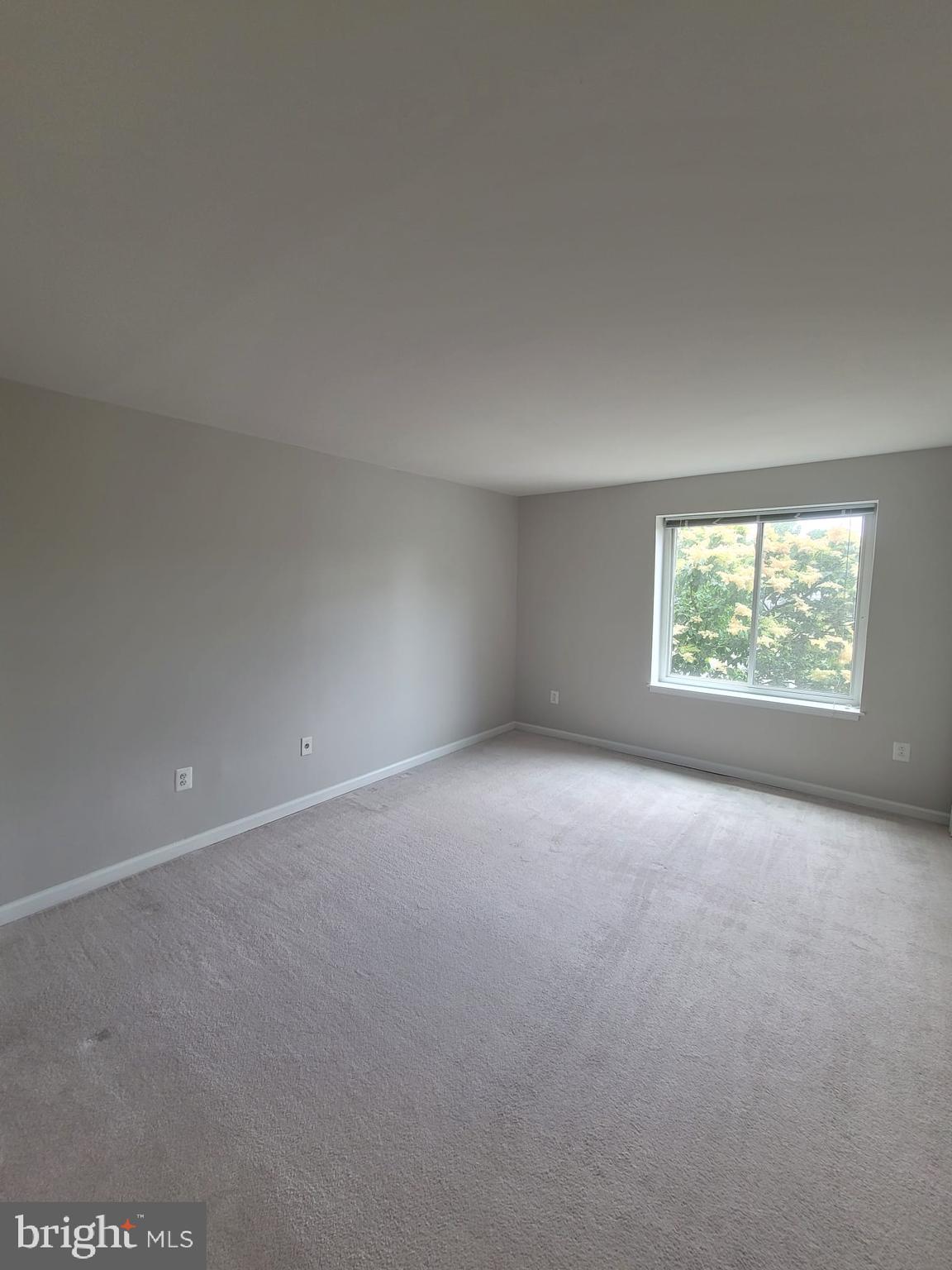 HAWTHORNE VILLAGE - Residential Lease