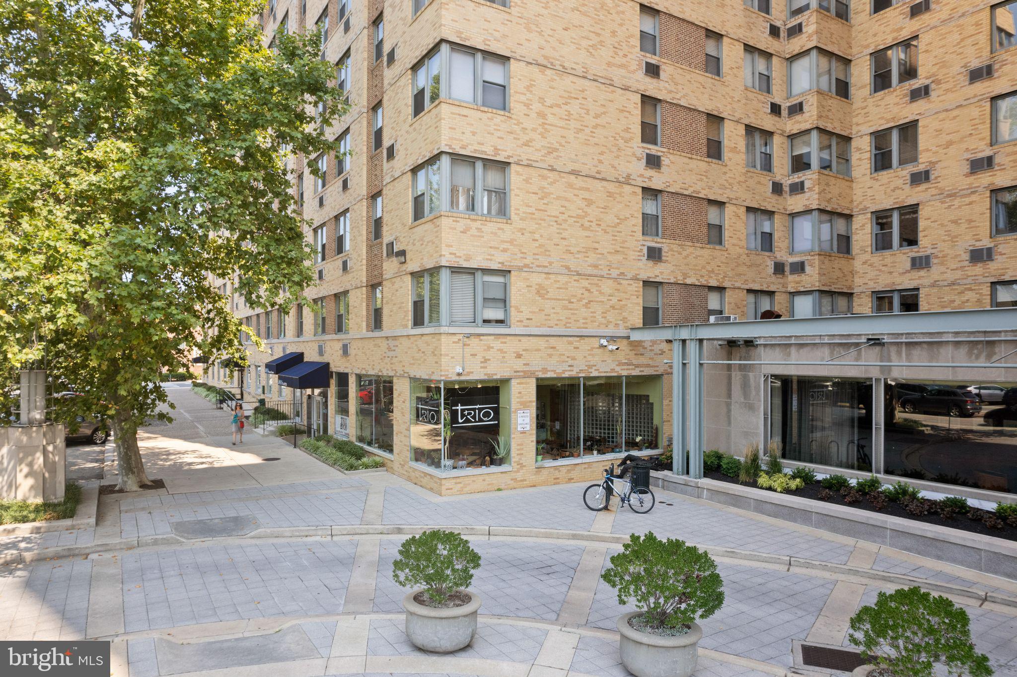 FAIRMOUNT - Residential Lease