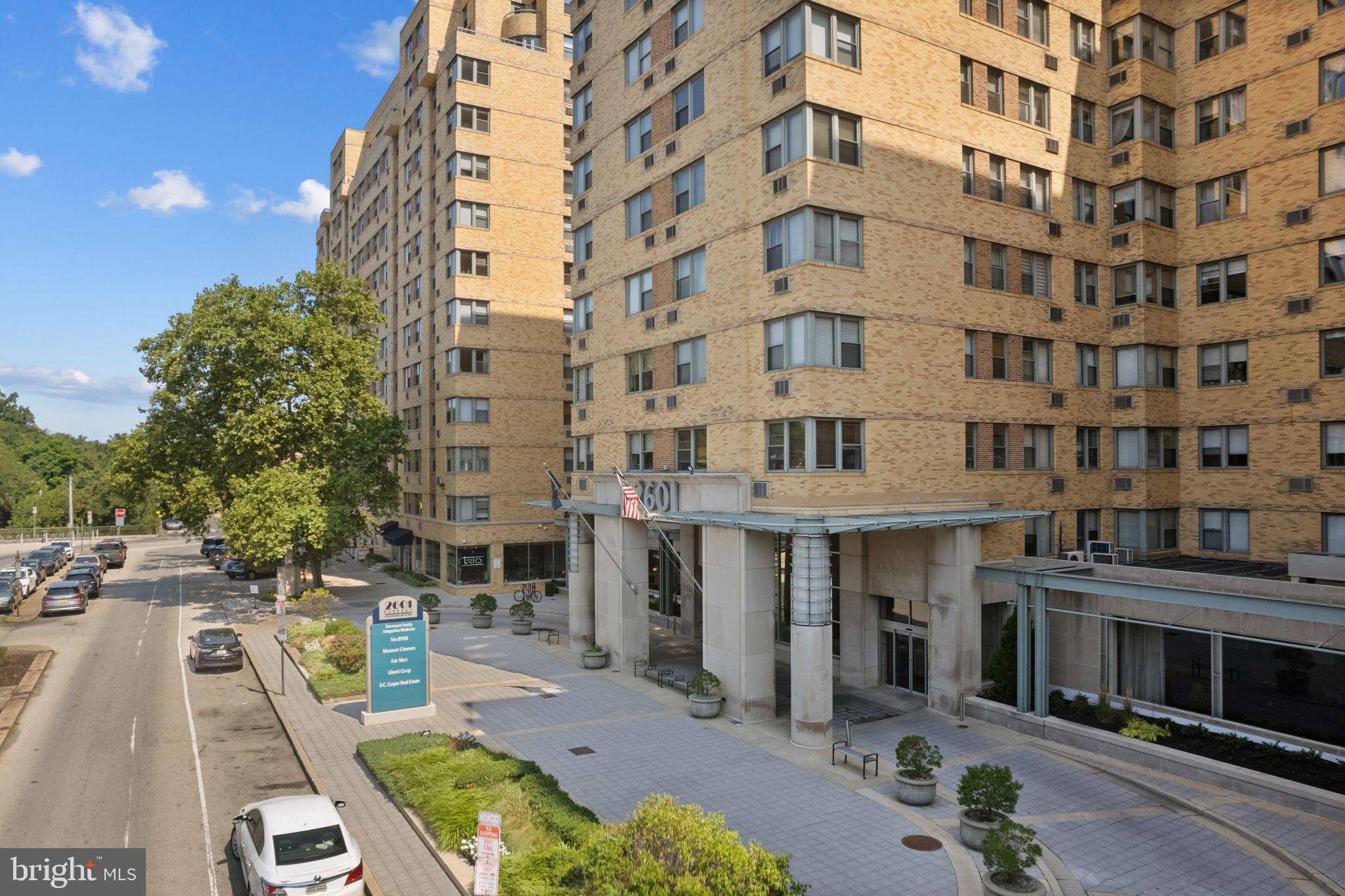 FAIRMOUNT - Residential Lease