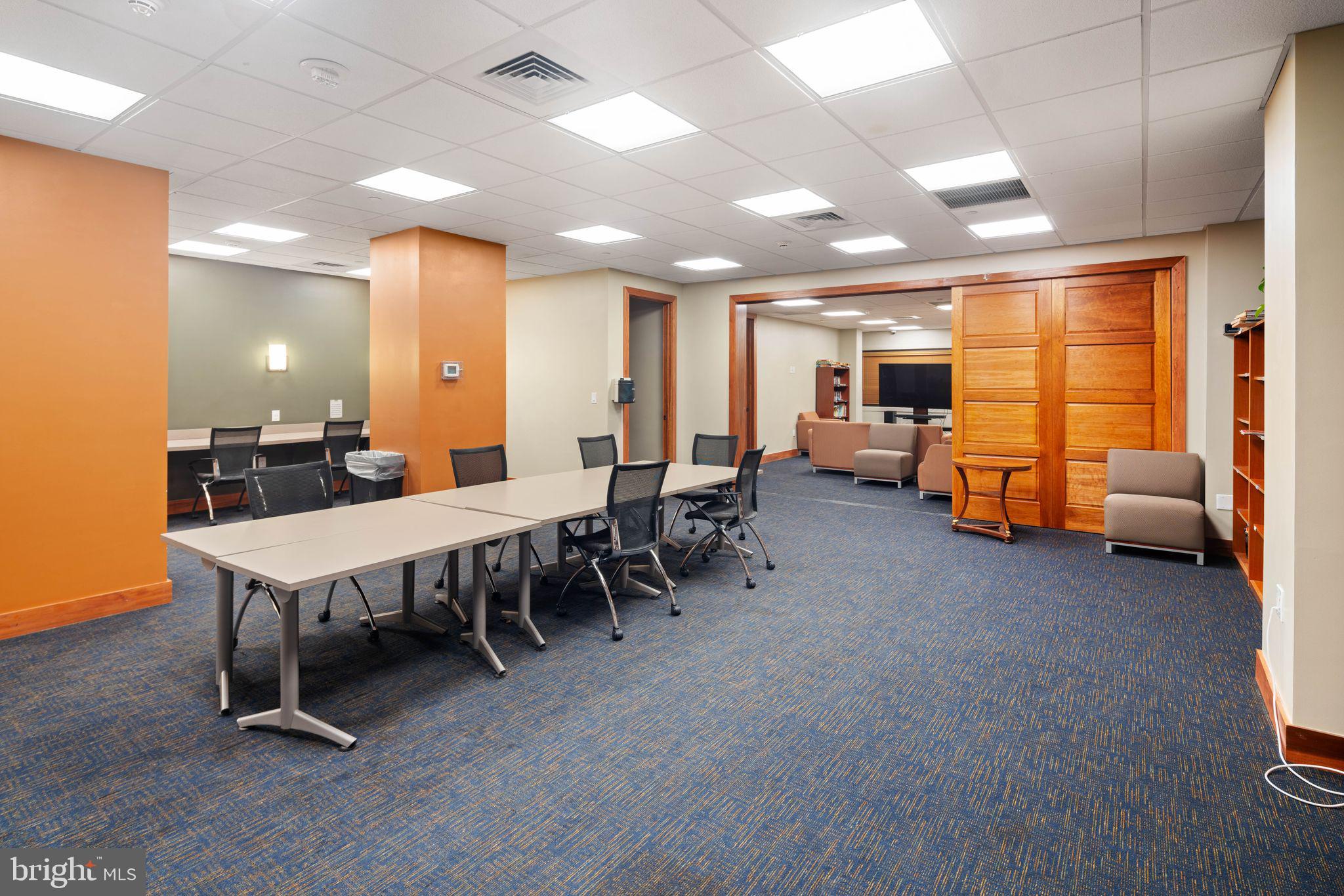 FAIRMOUNT - Residential Lease