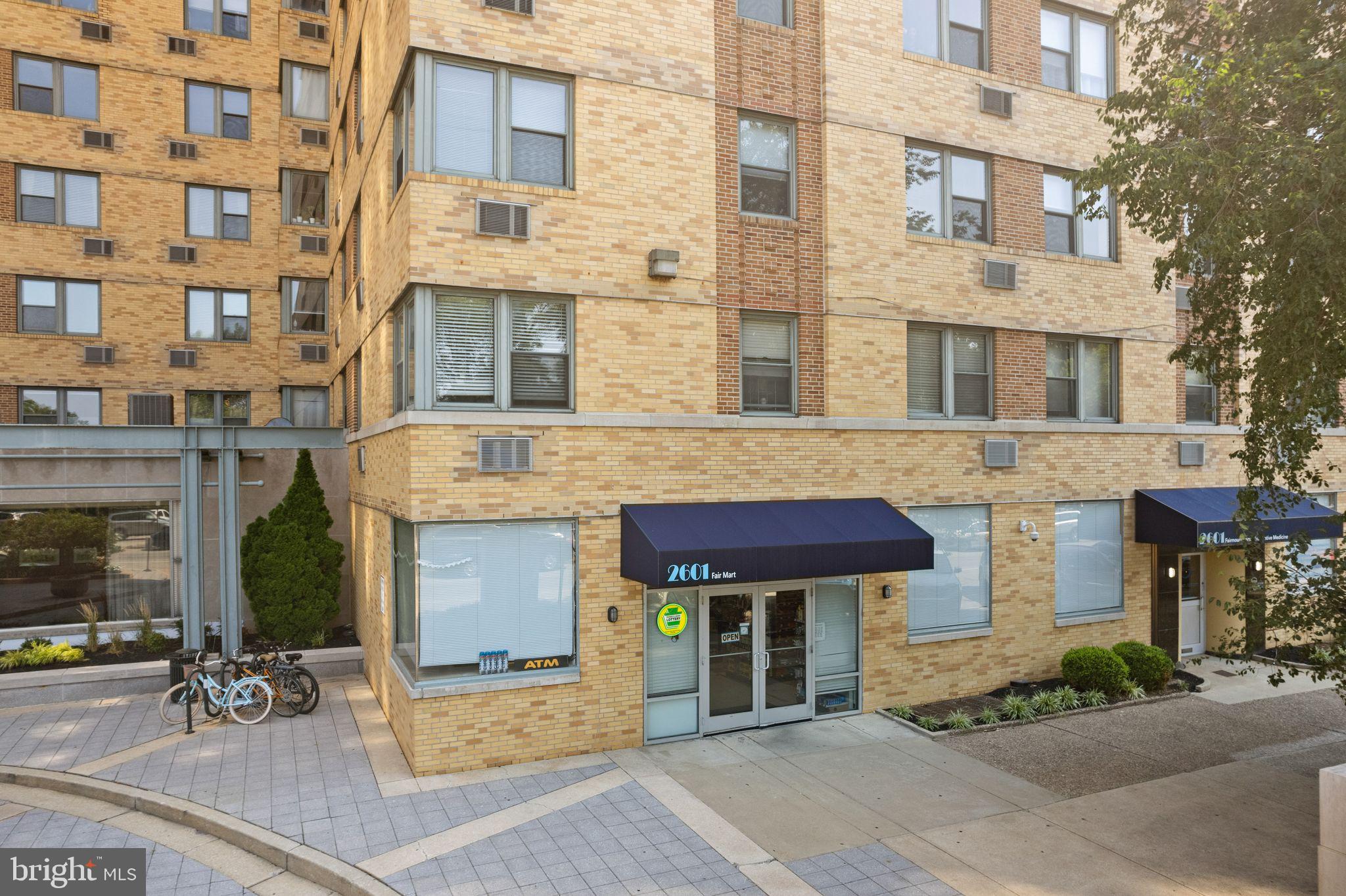 FAIRMOUNT - Residential Lease