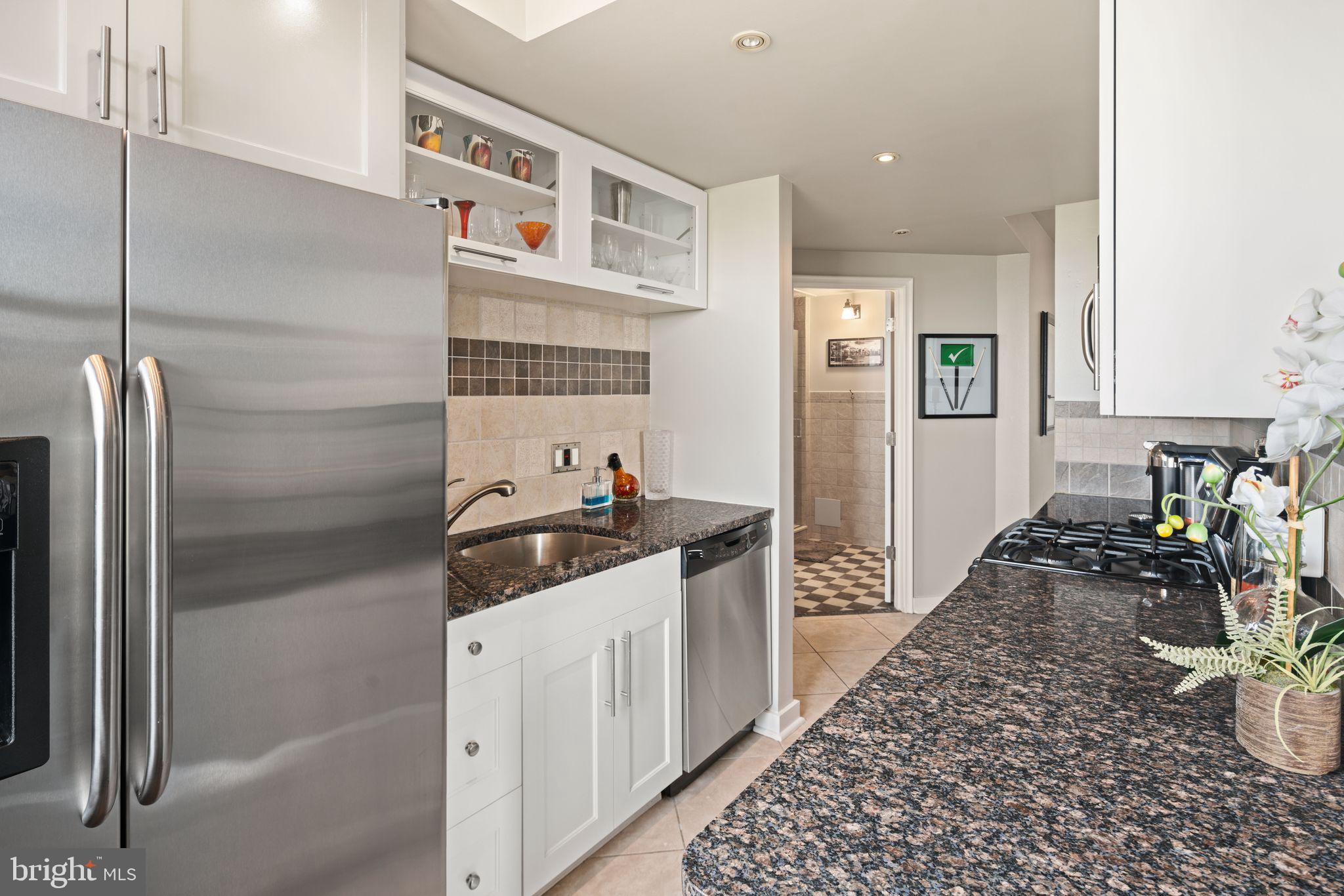 FAIRMOUNT - Residential Lease