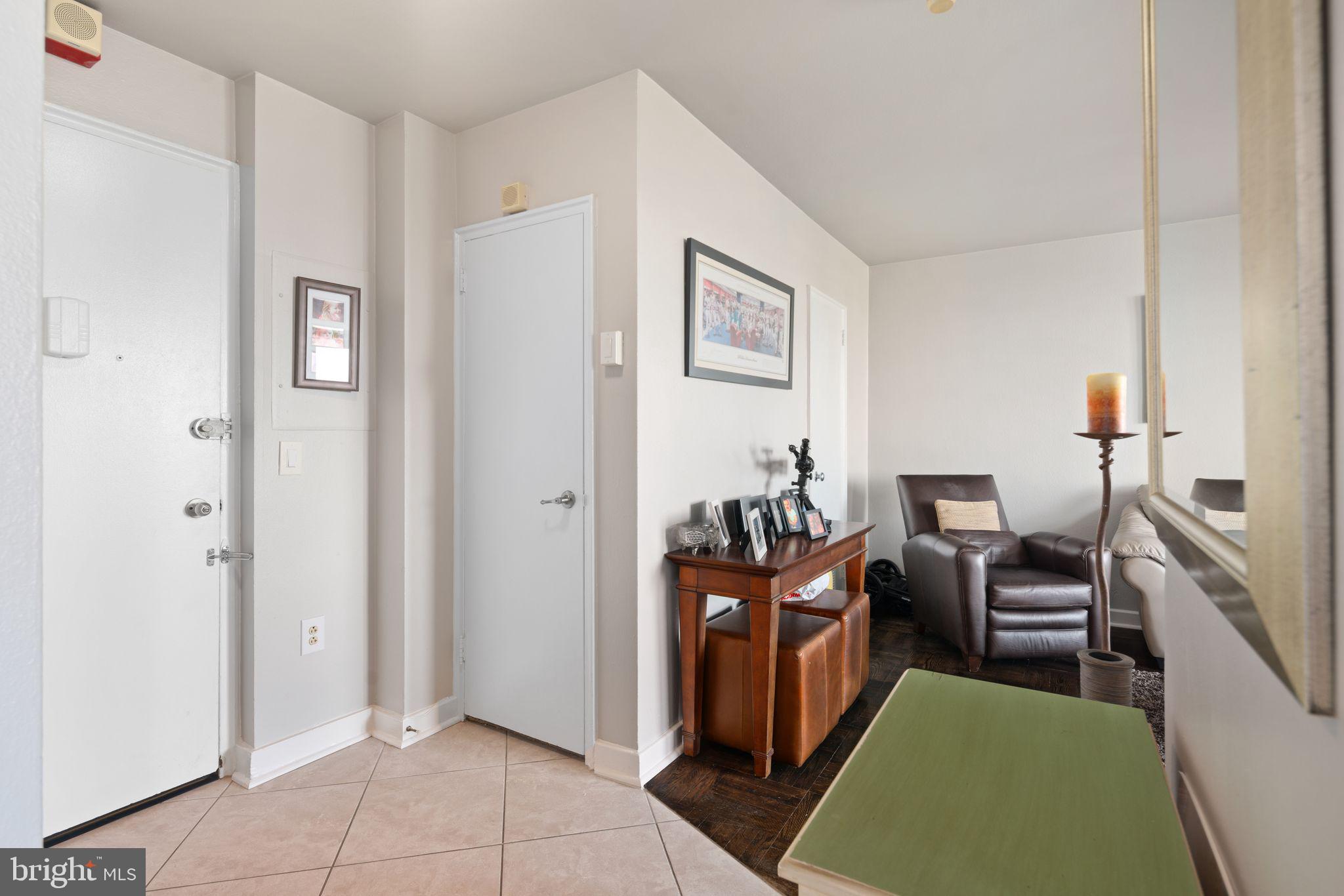 FAIRMOUNT - Residential Lease