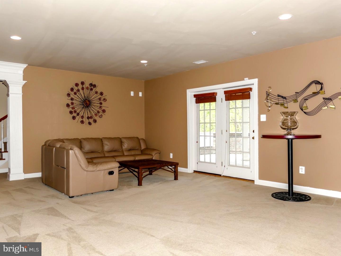 WARNER MEADOWS - Residential