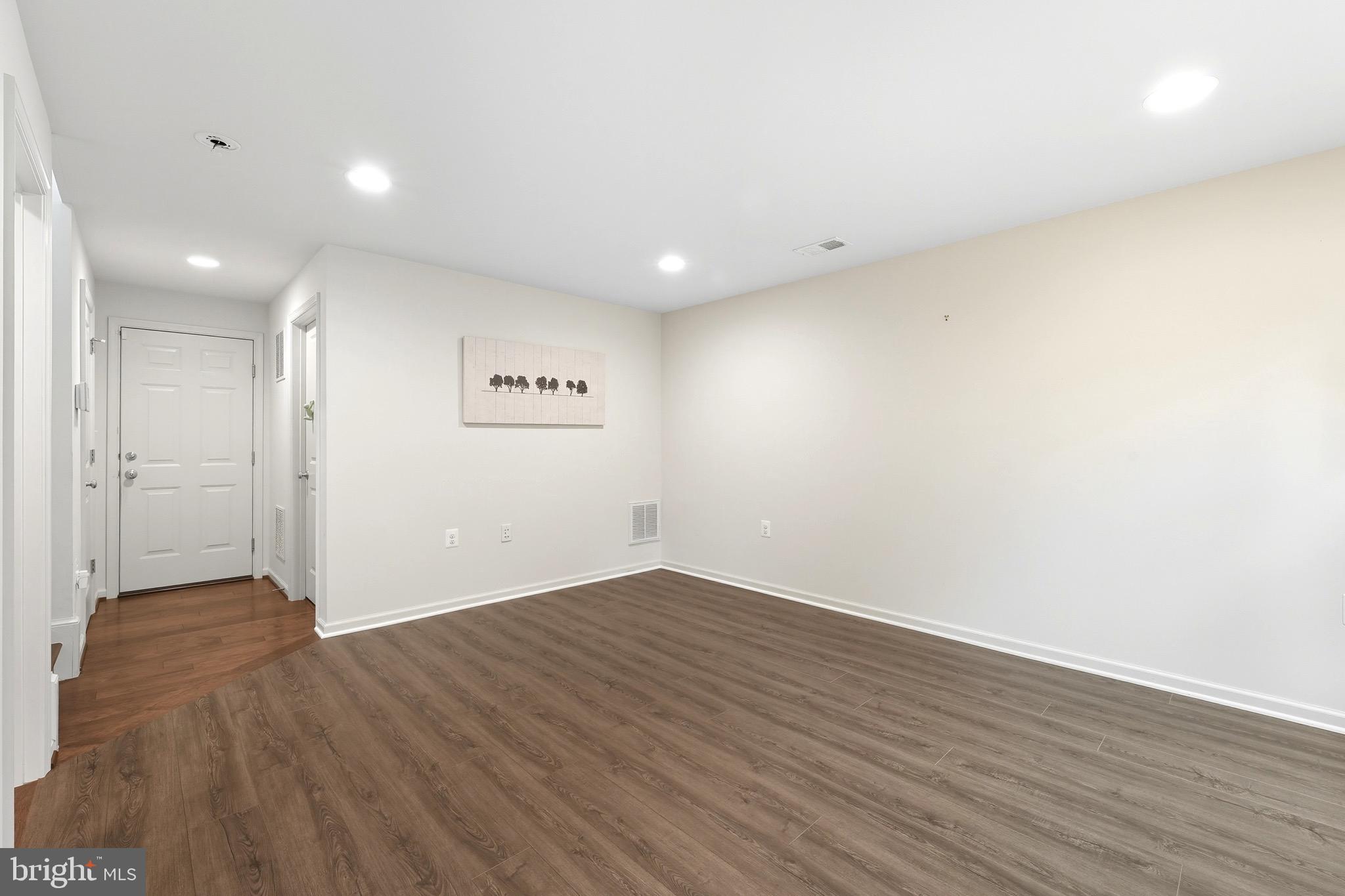 VILLAGES OF PIEDMONT II - Residential Lease