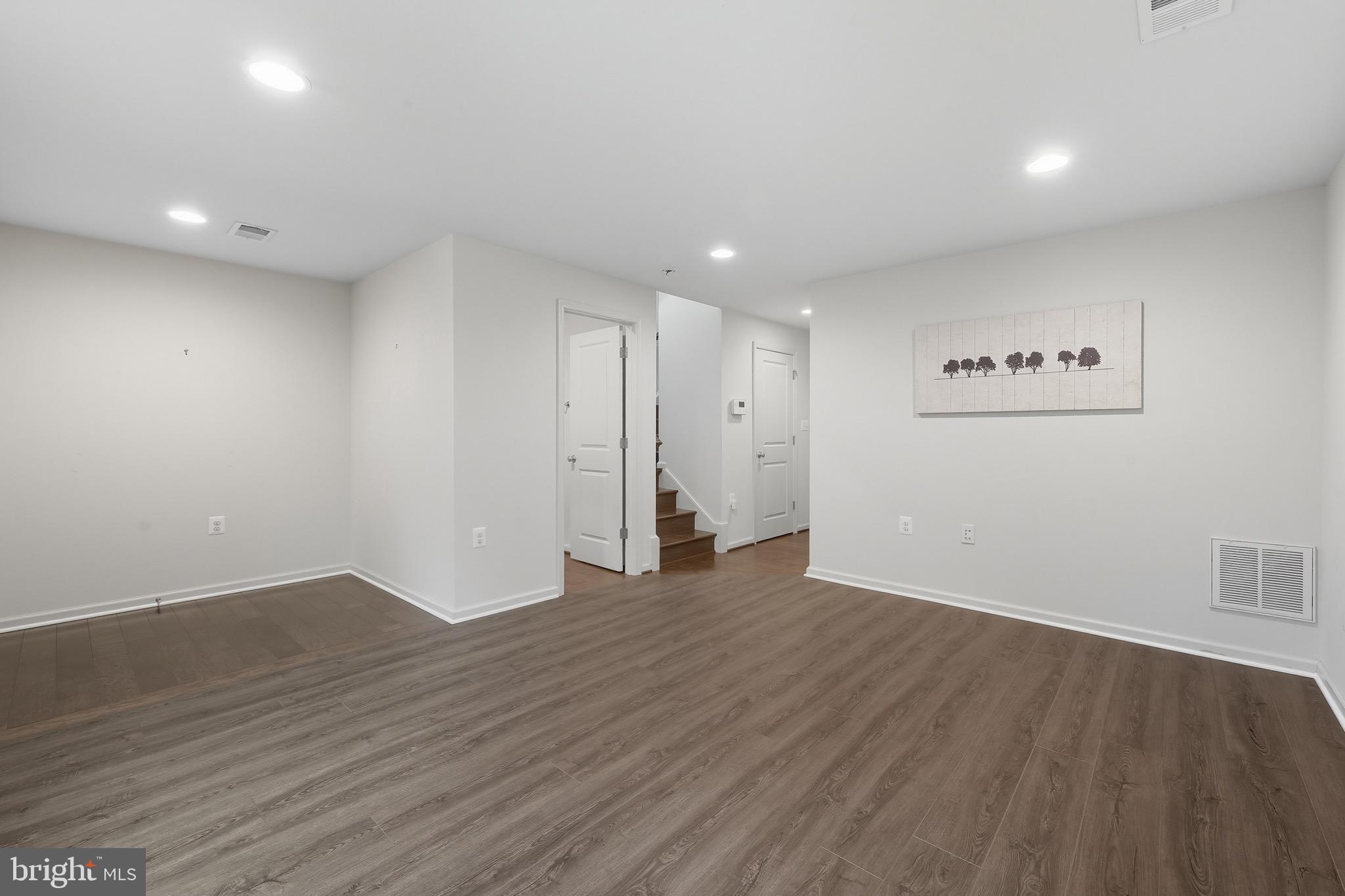 VILLAGES OF PIEDMONT II - Residential Lease