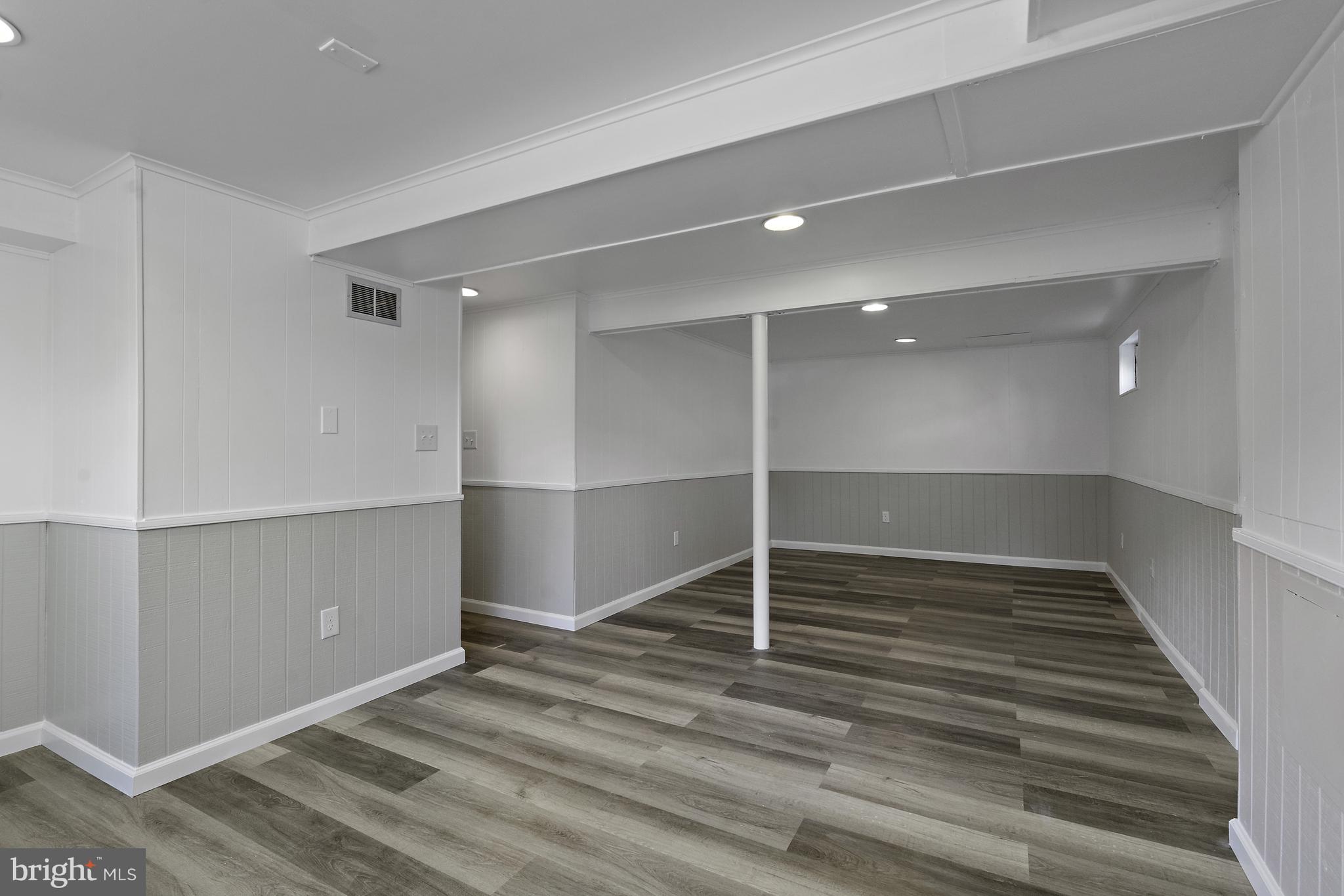 POTOMAC VALLEY - Residential Lease