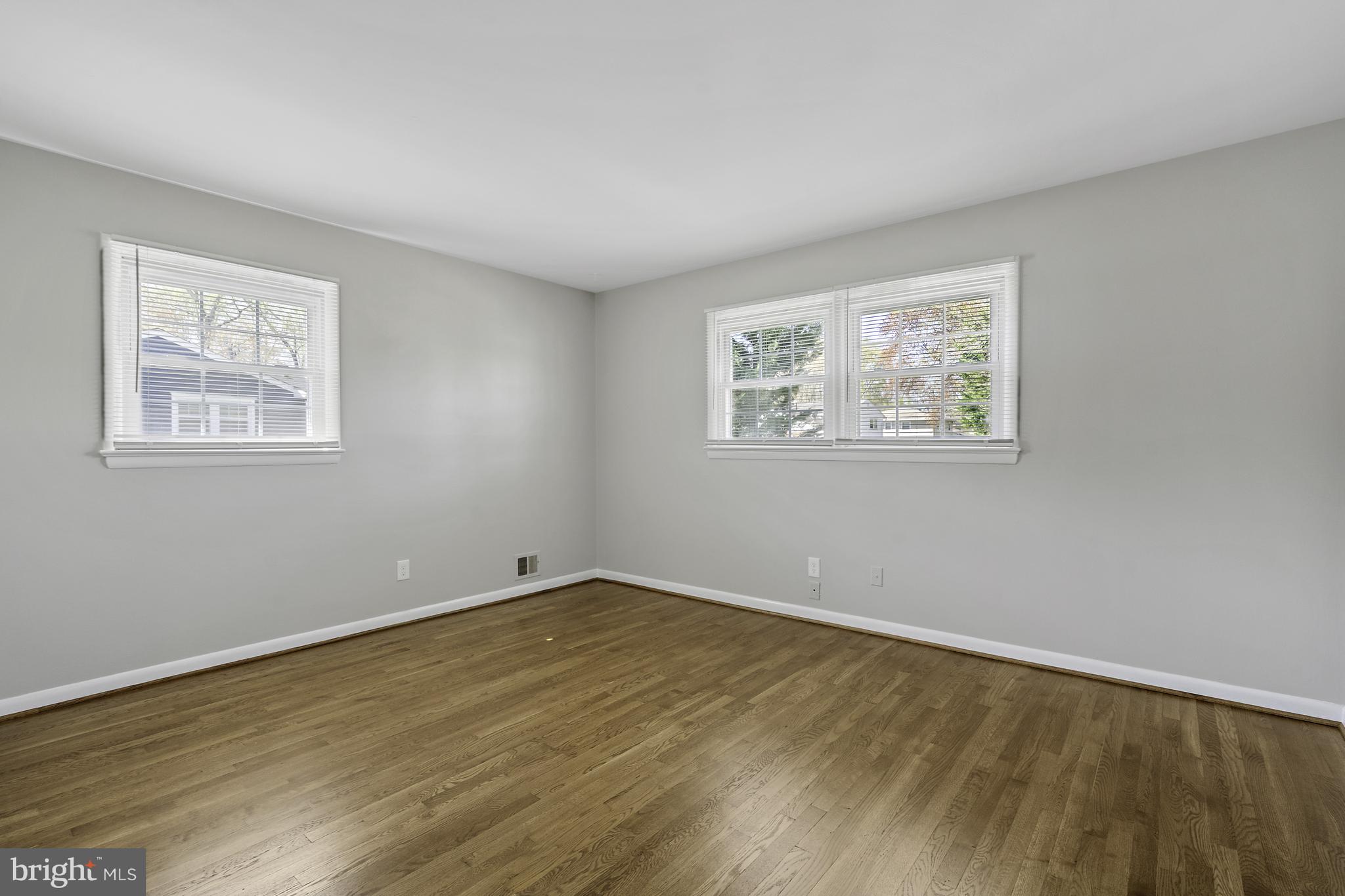 POTOMAC VALLEY - Residential Lease