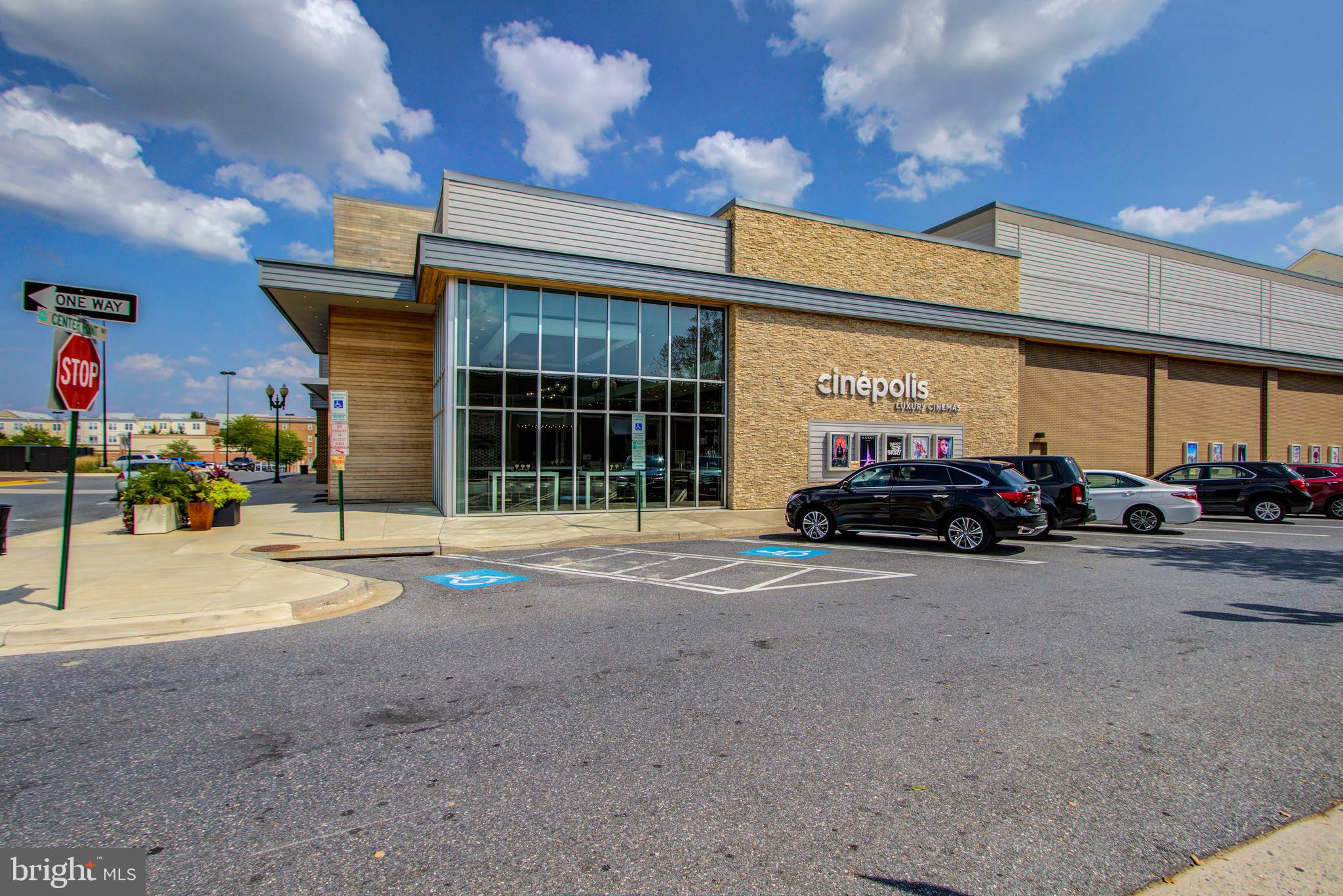 LAKELANDS - Residential