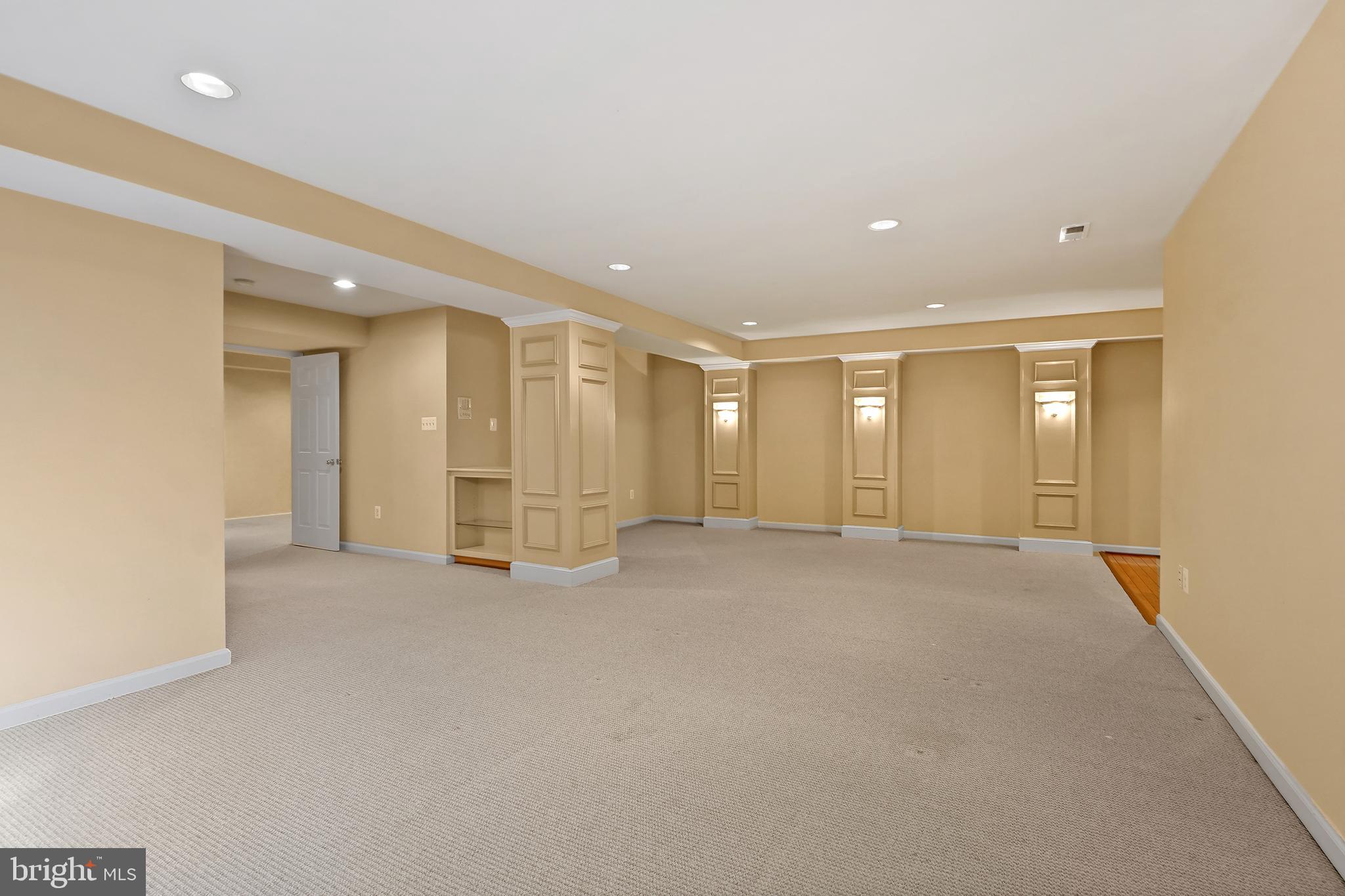 LAKELANDS - Residential