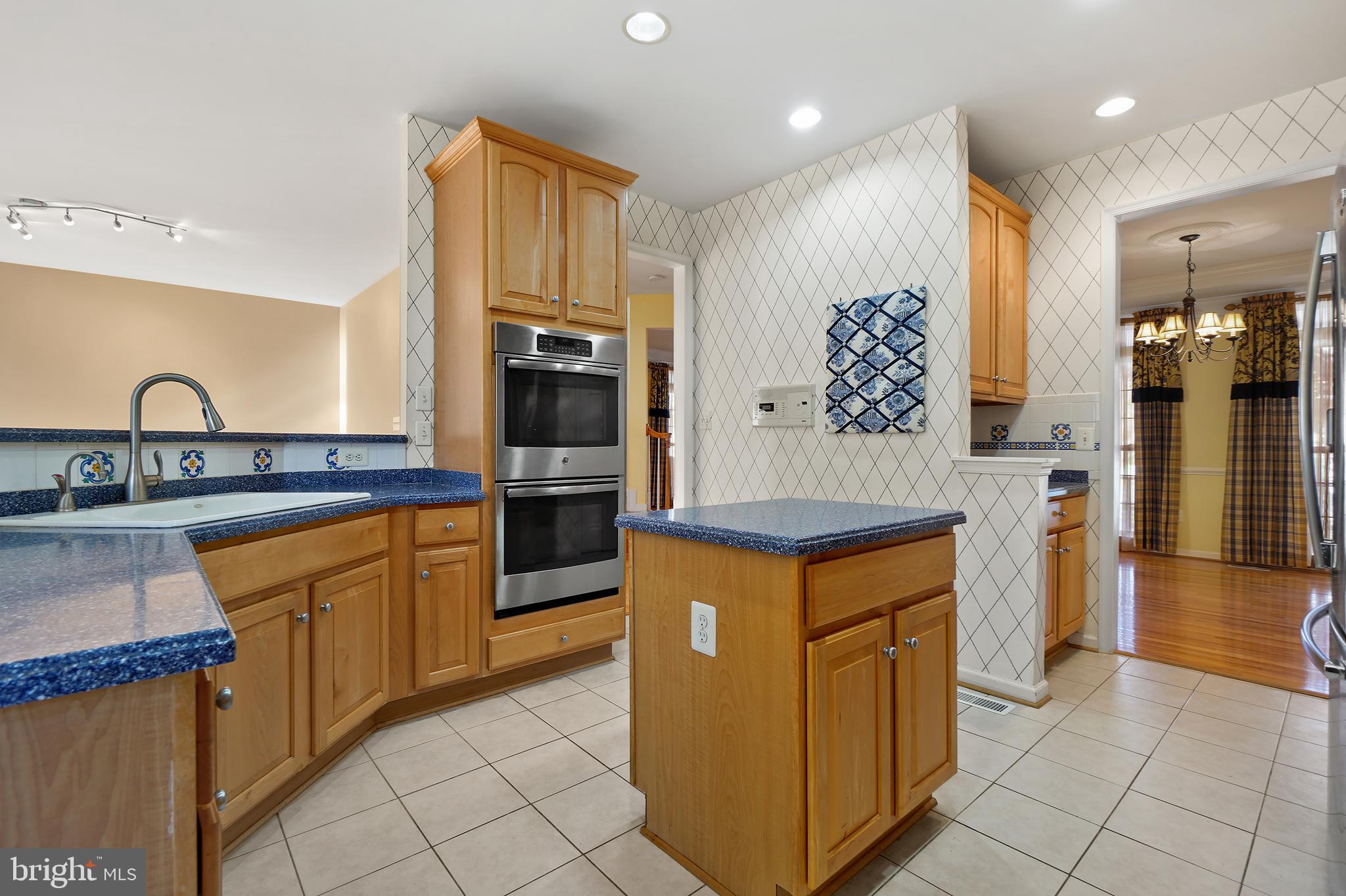 LAKELANDS - Residential