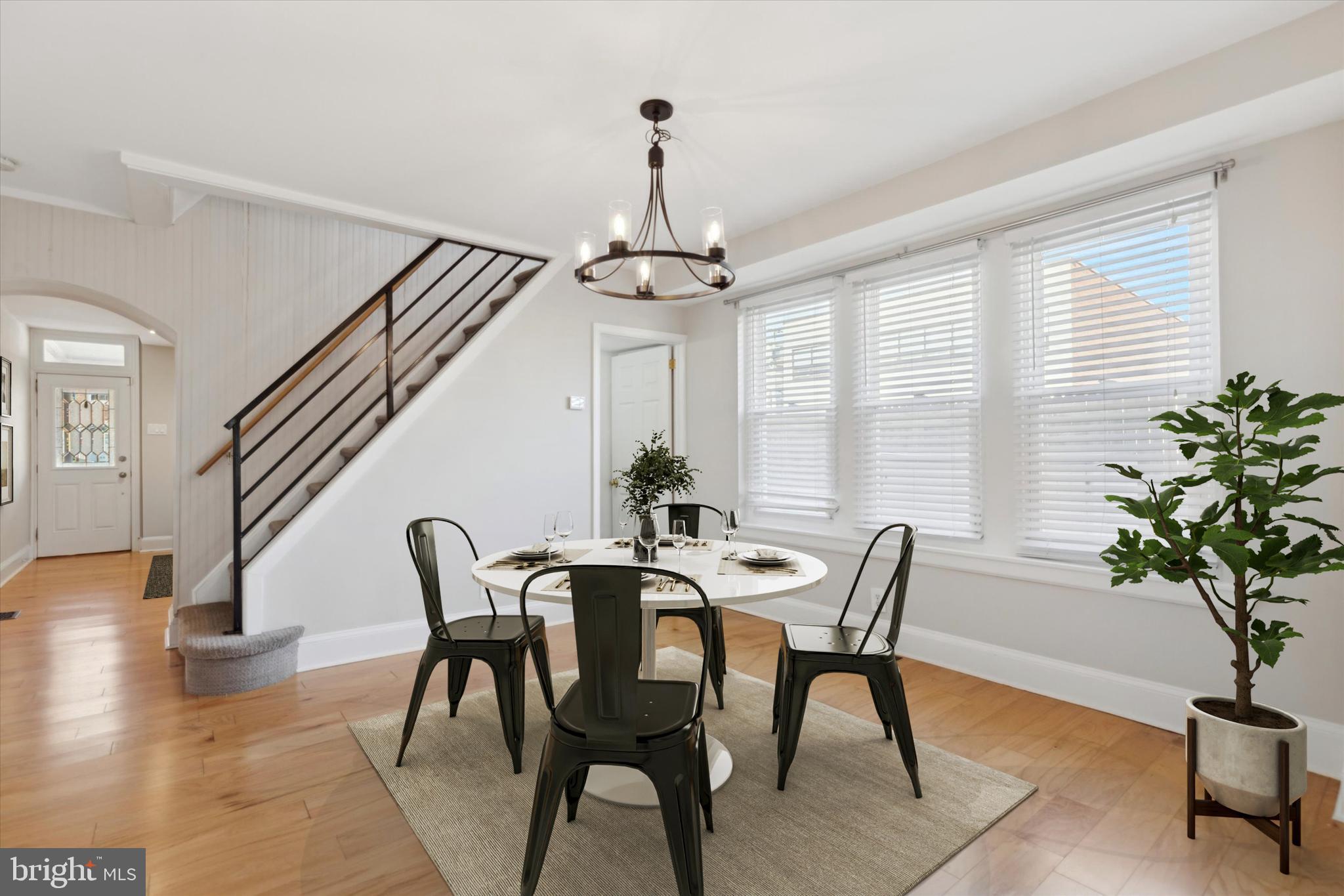 ROXBOROUGH - Residential