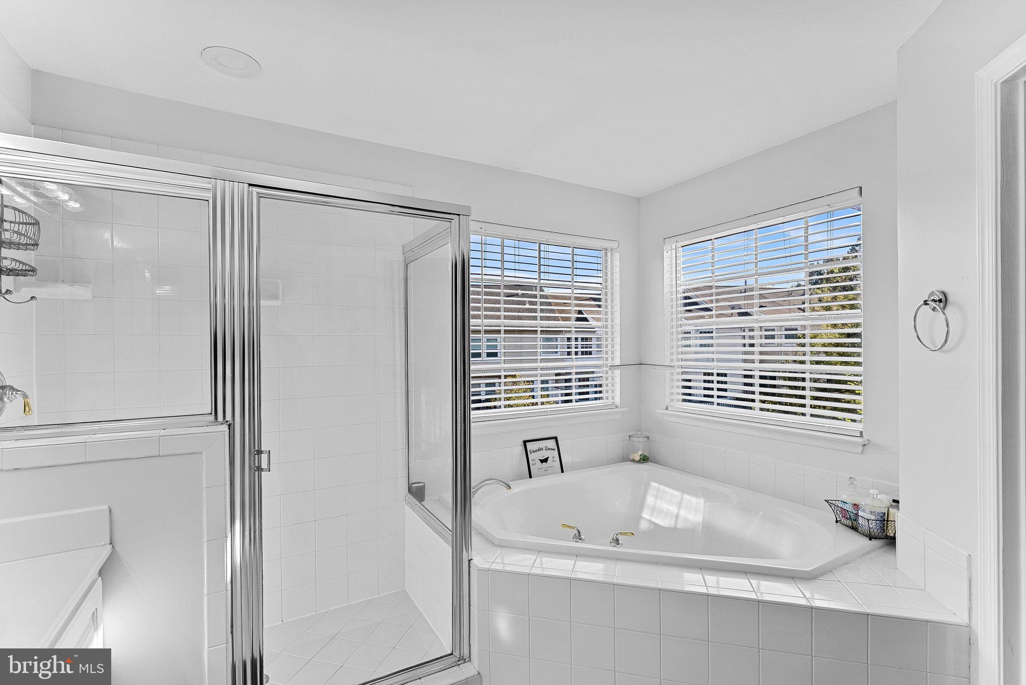 BROADLANDS - Residential