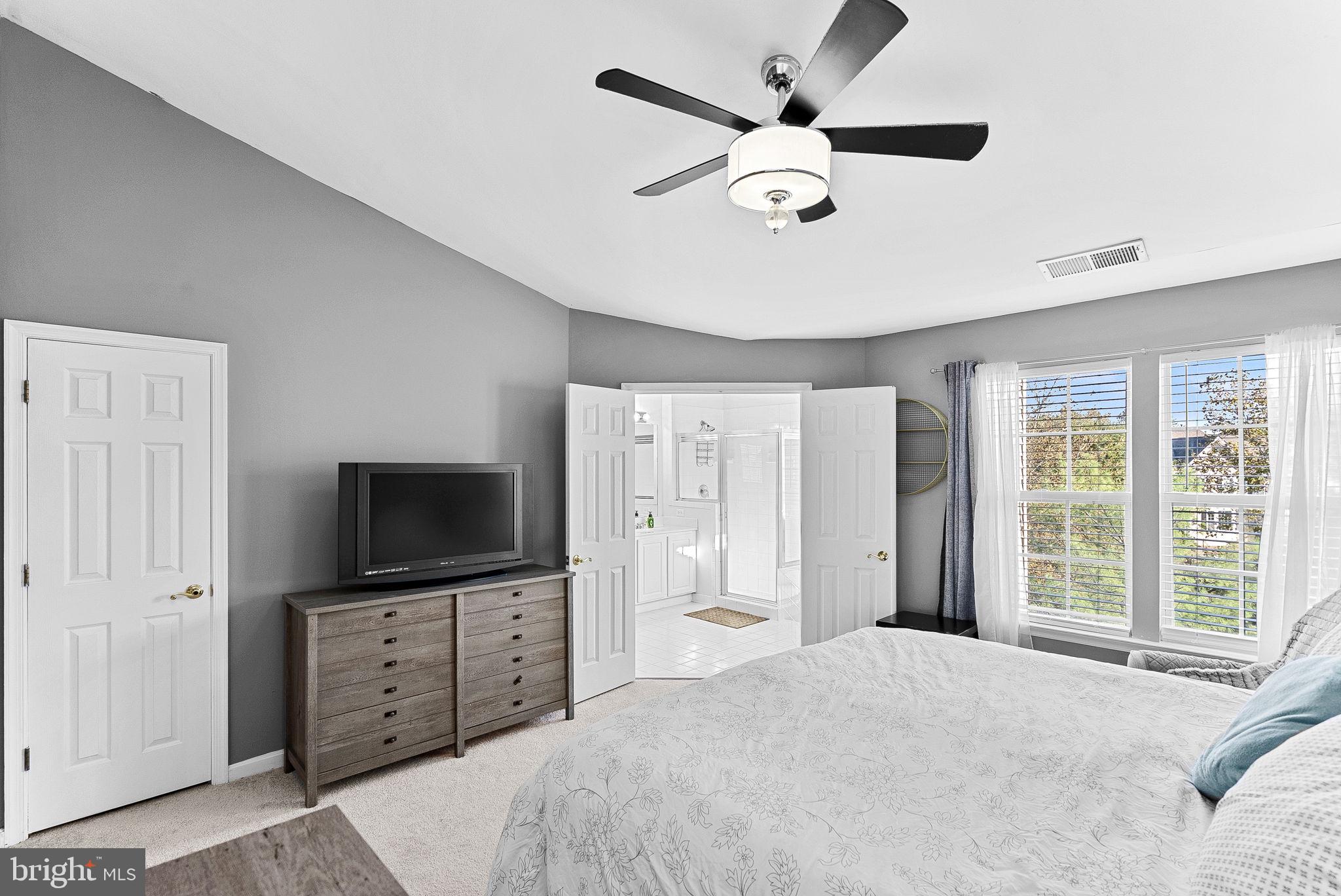 BROADLANDS - Residential