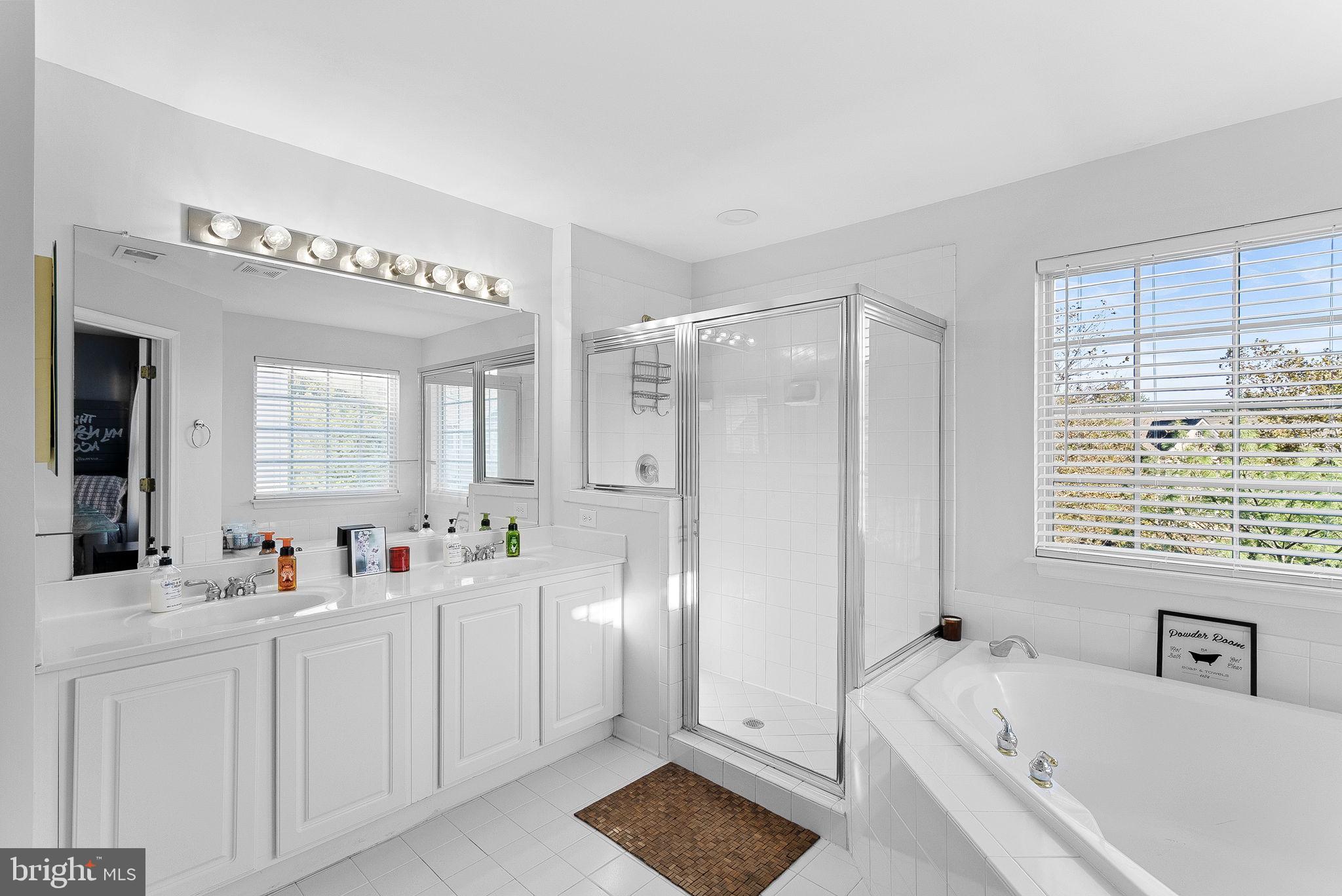 BROADLANDS - Residential