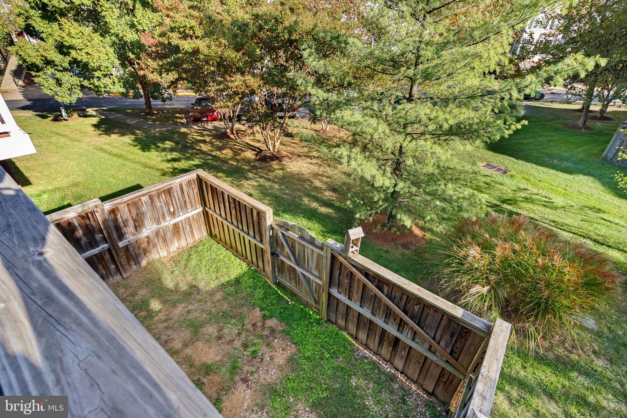 BROADLANDS - Residential