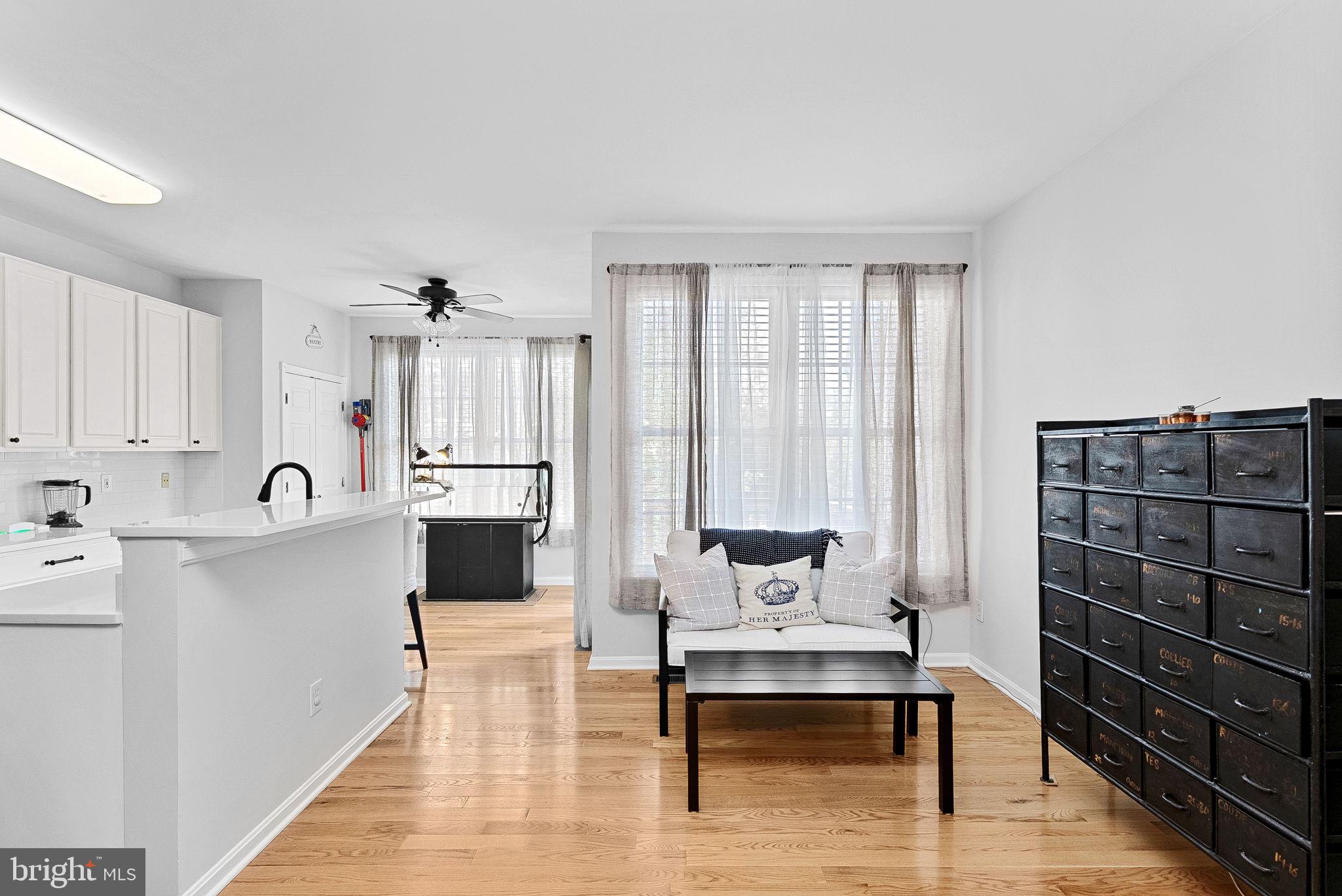 BROADLANDS - Residential