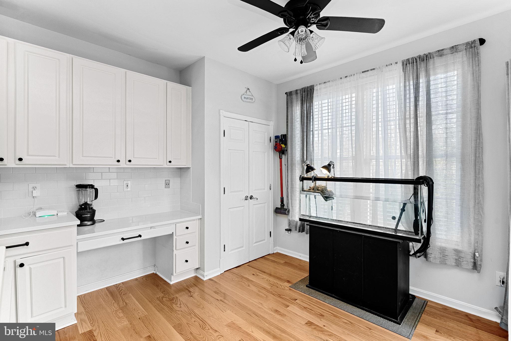 BROADLANDS - Residential