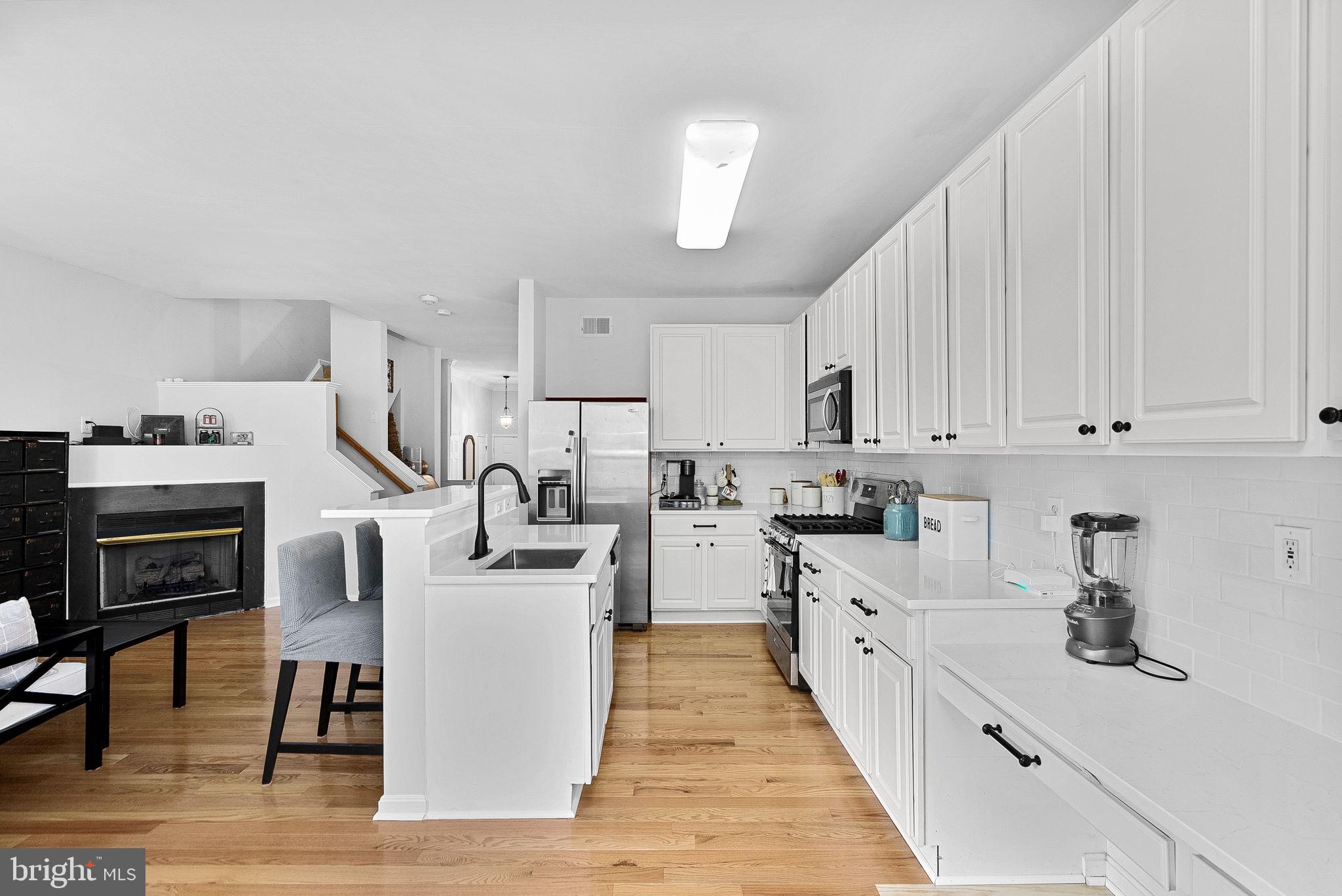 BROADLANDS - Residential