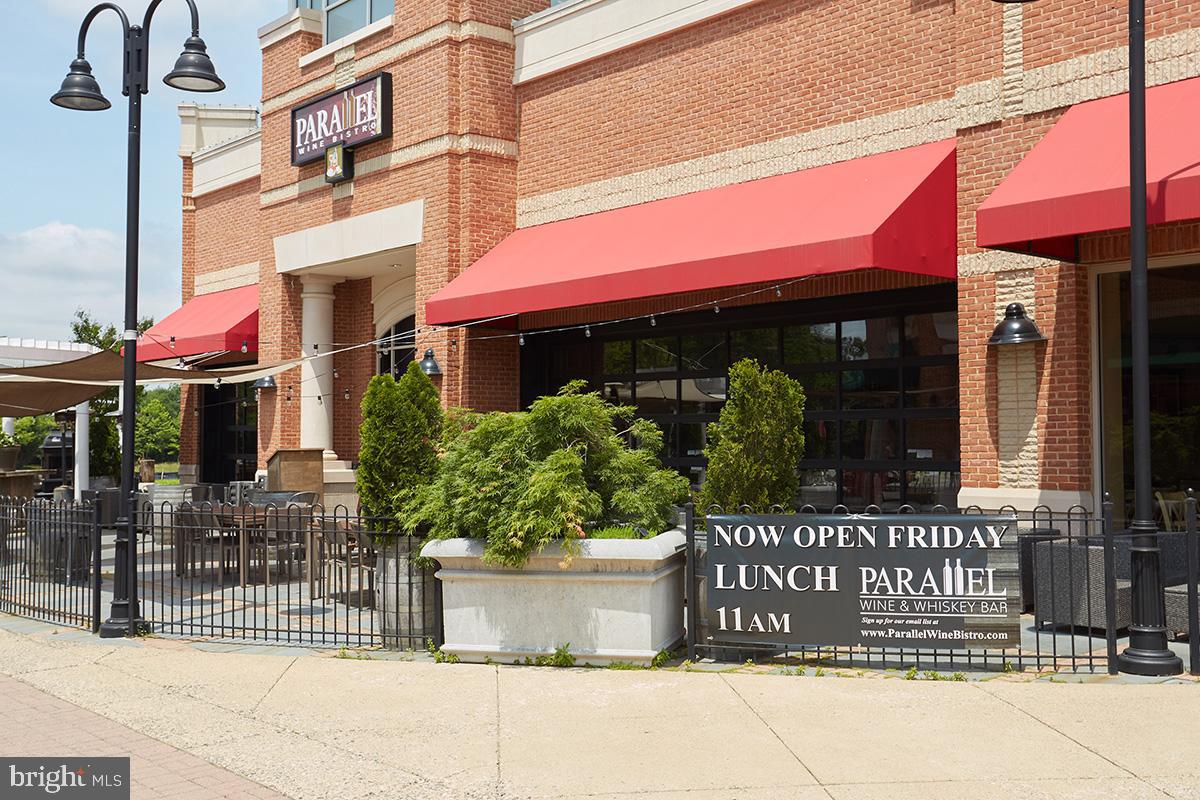 BROADLANDS - Residential