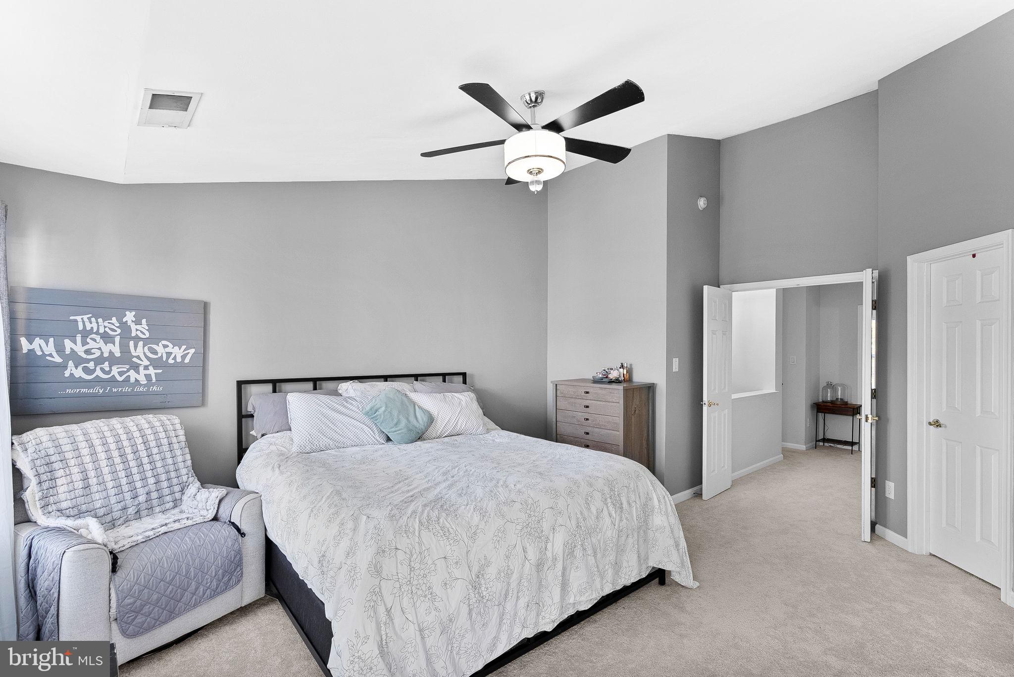 BROADLANDS - Residential