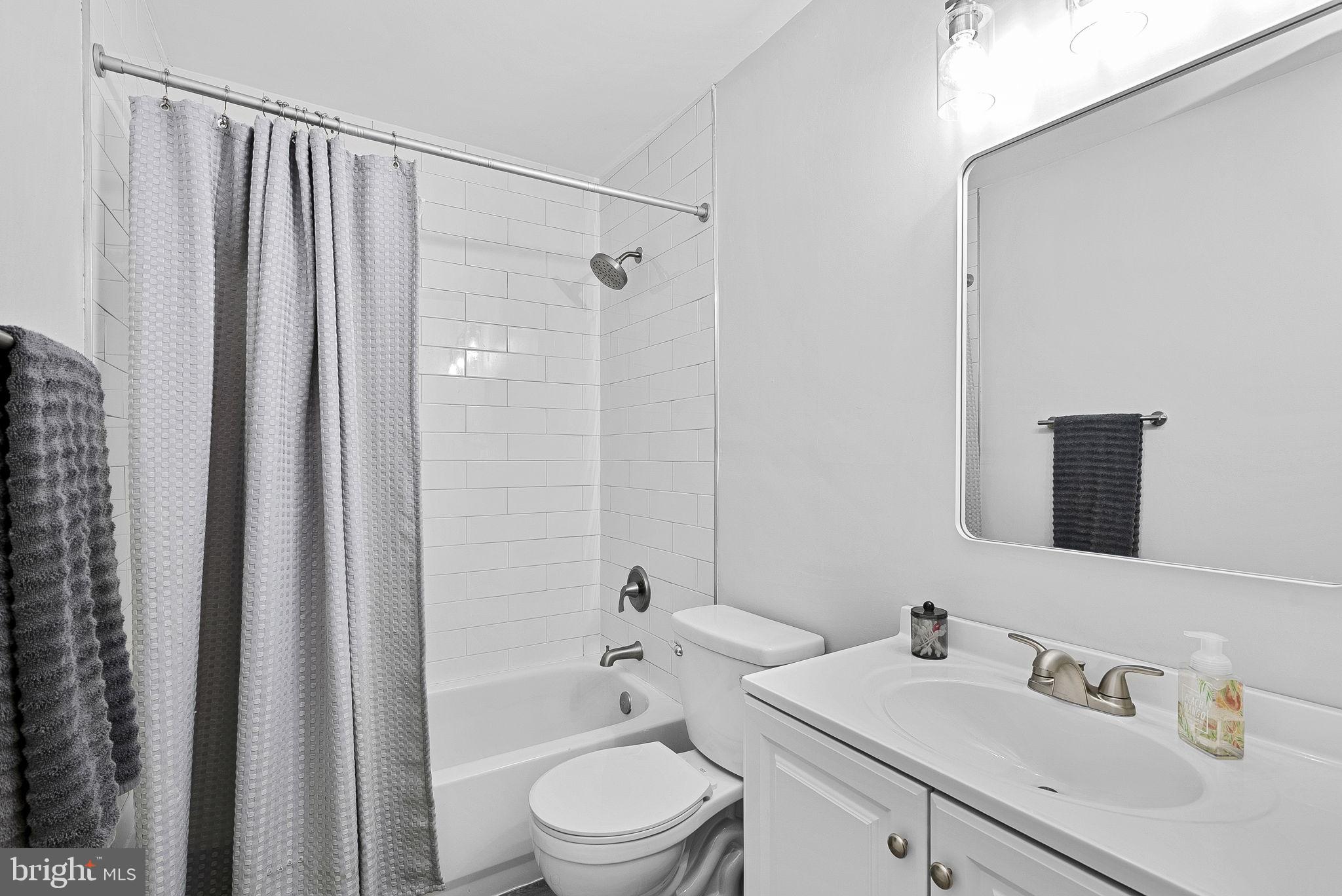 BROADLANDS - Residential