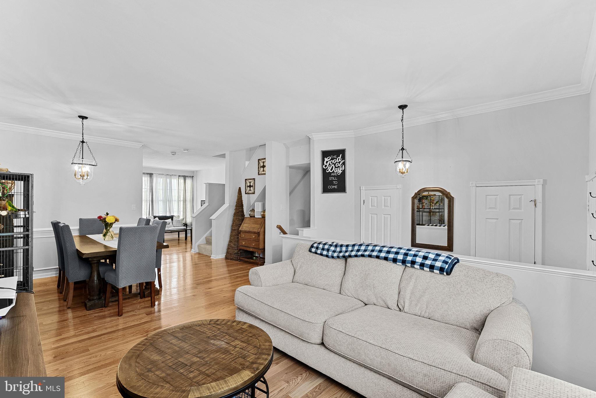 BROADLANDS - Residential