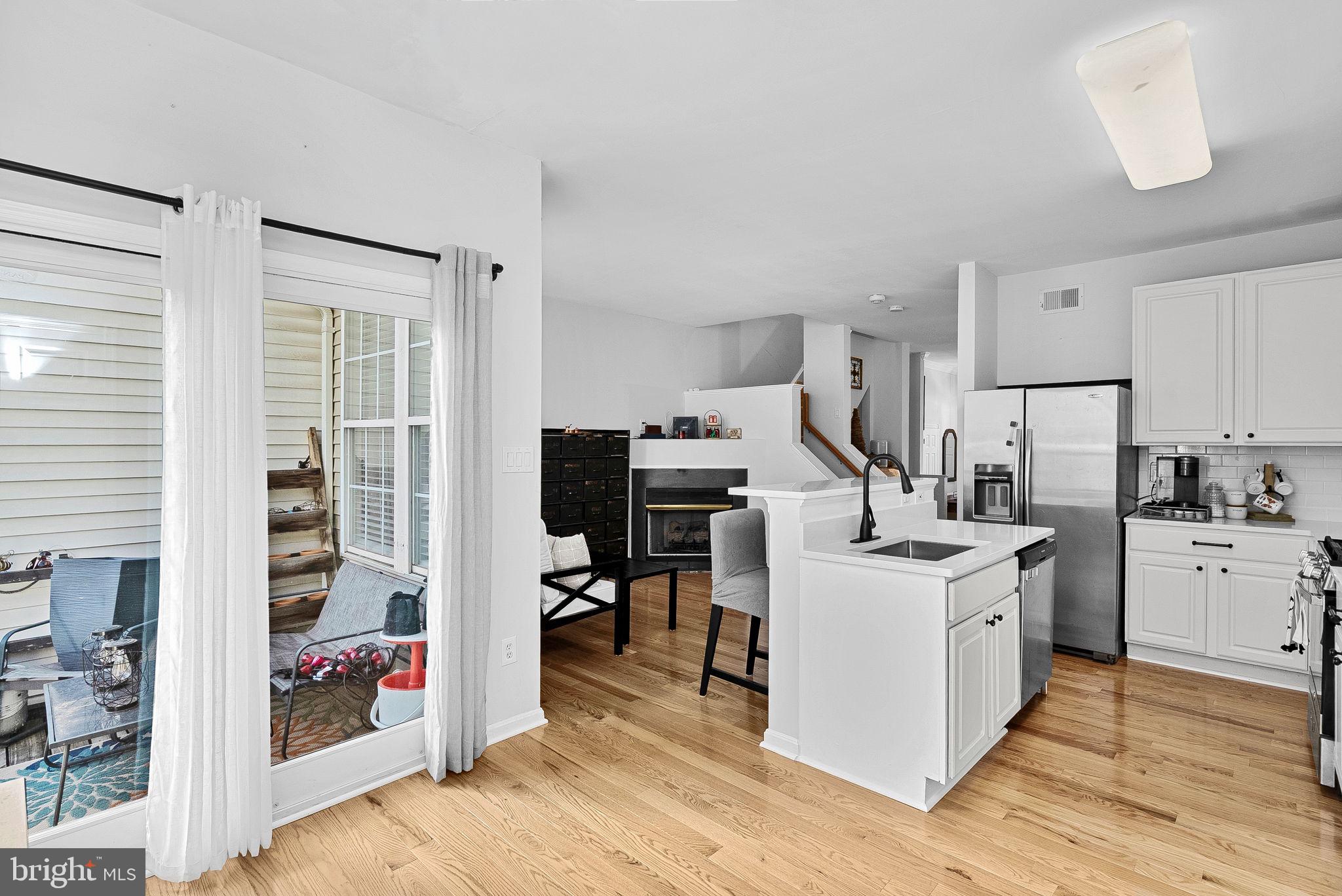 BROADLANDS - Residential