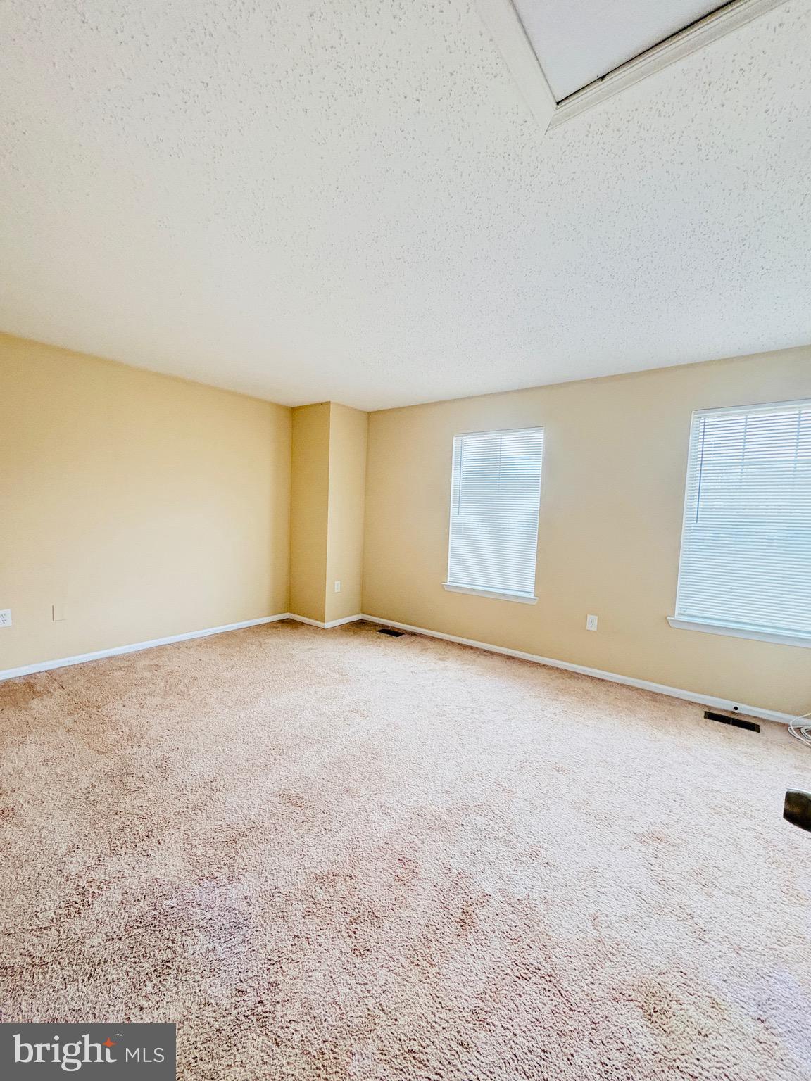 SINGLETONS GROVE - Residential Lease