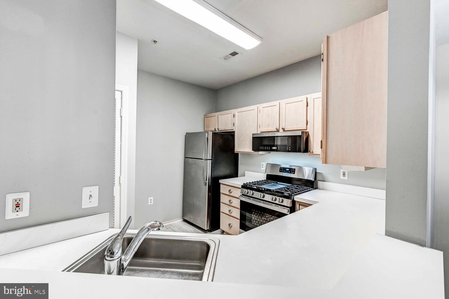 SPRING MILL CONDOMINIUM - Residential