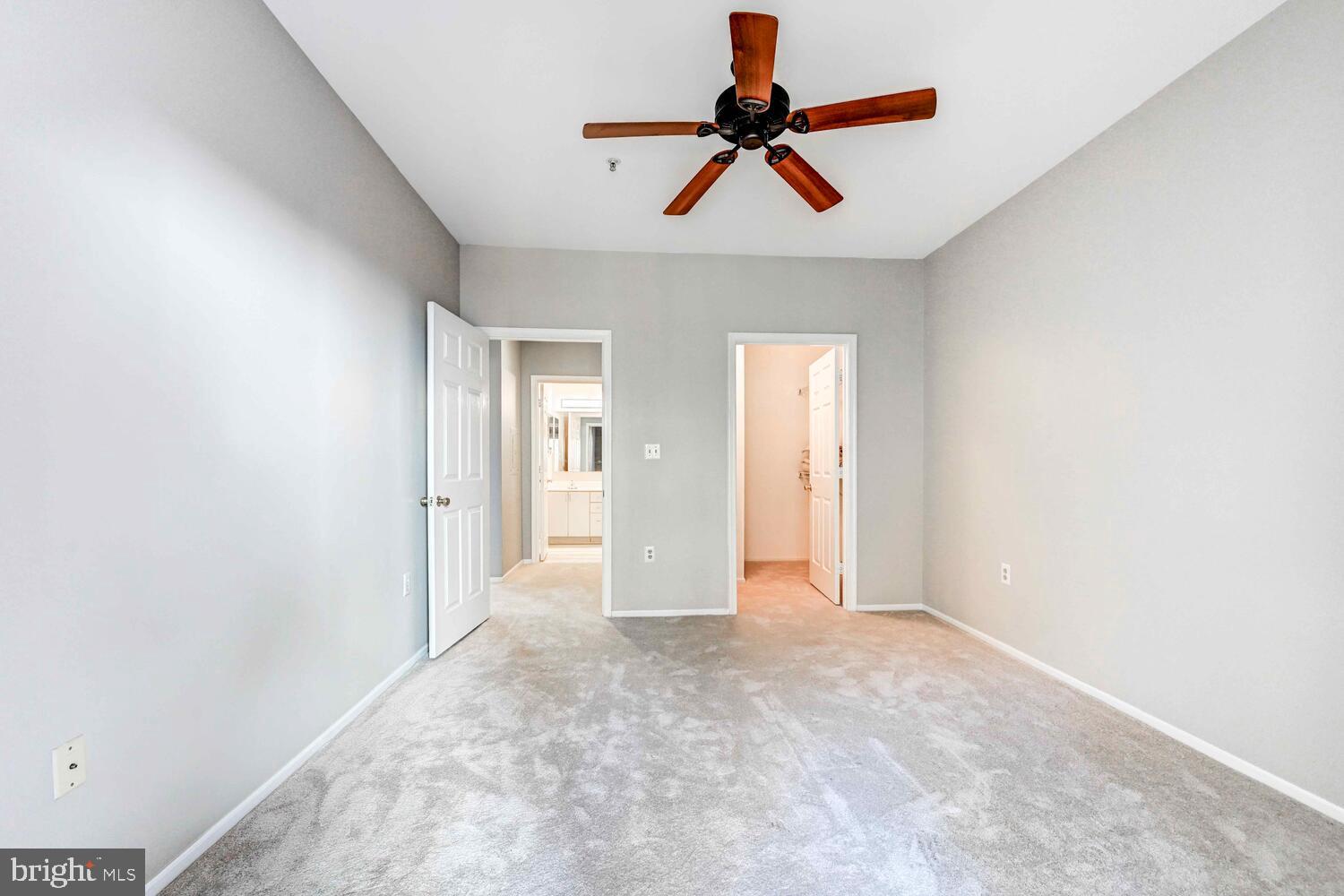 SPRING MILL CONDOMINIUM - Residential