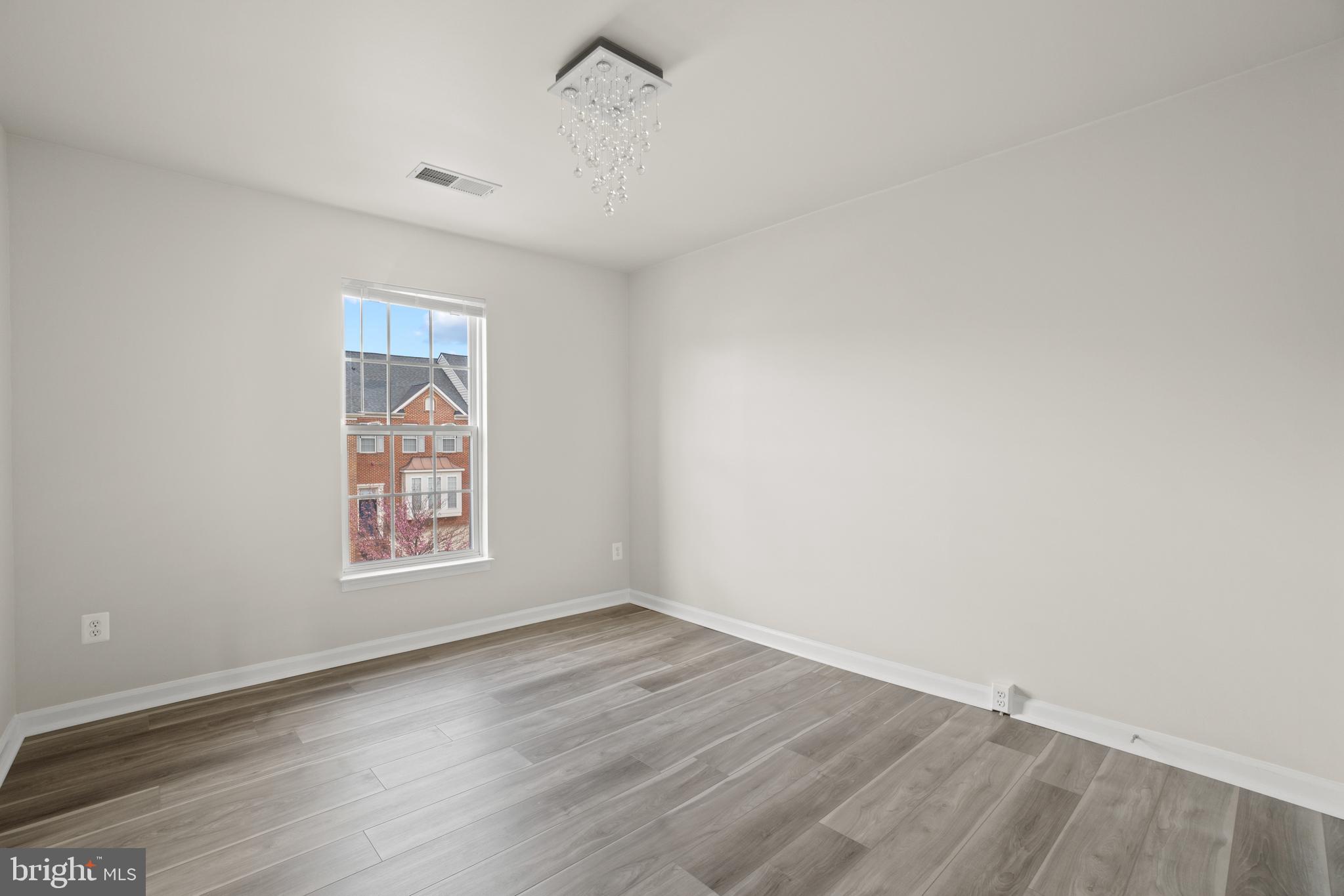 LANSDOWNE ON THE POTOMAC - Residential Lease