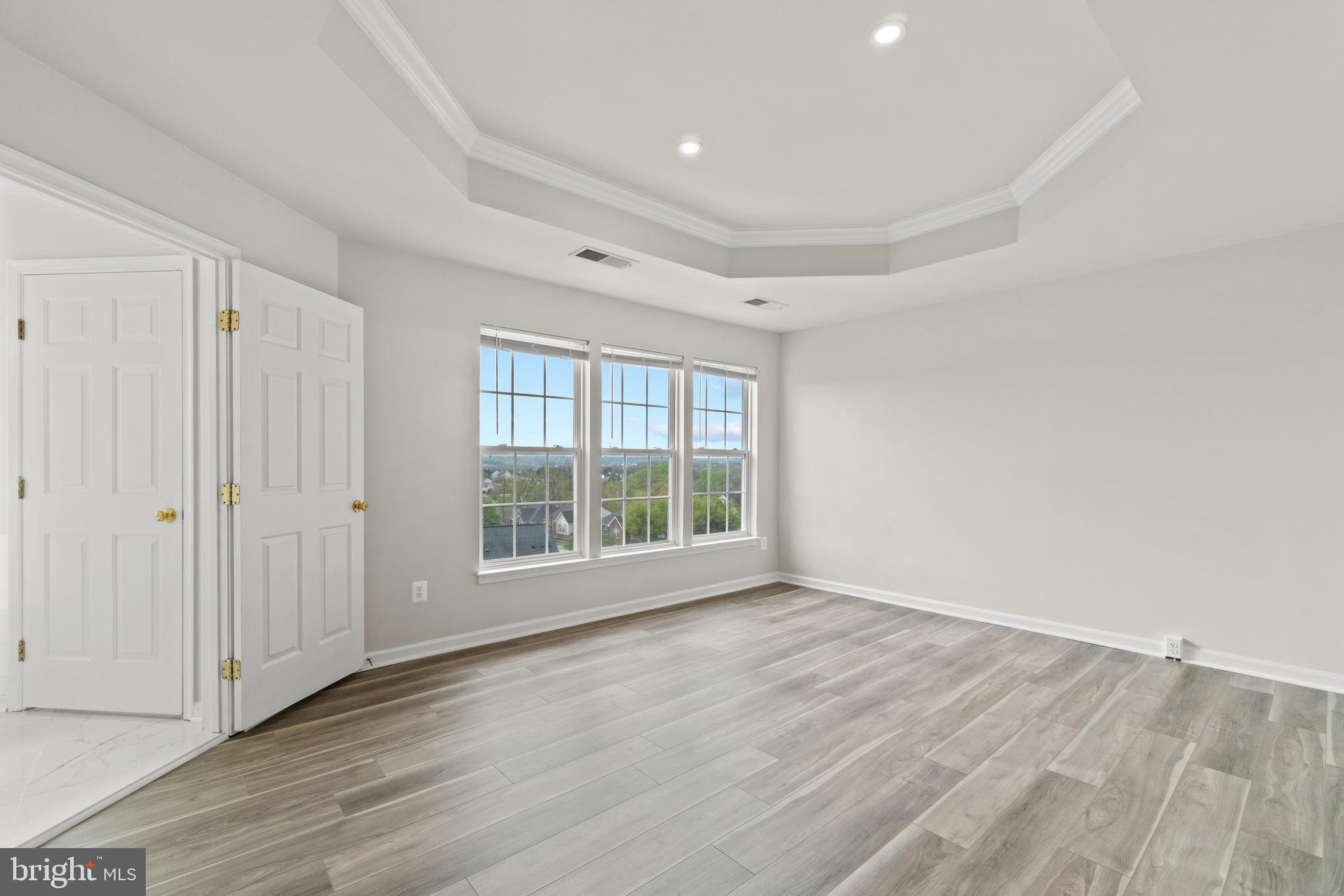 LANSDOWNE ON THE POTOMAC - Residential Lease