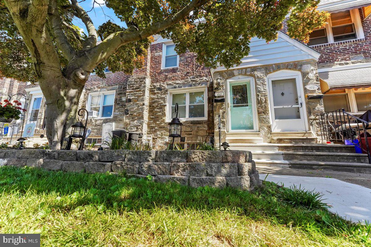 HIGHLAND PARK - Residential Lease