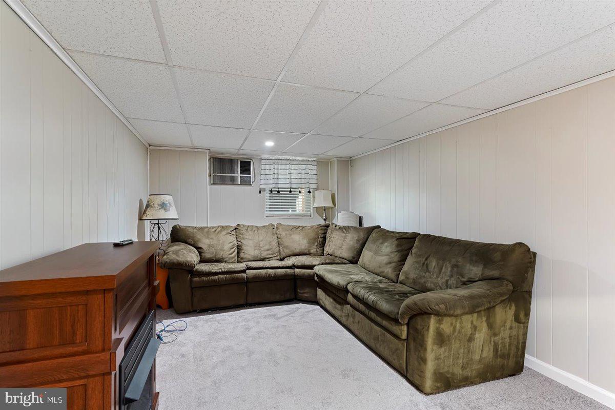 HIGHLAND PARK - Residential Lease