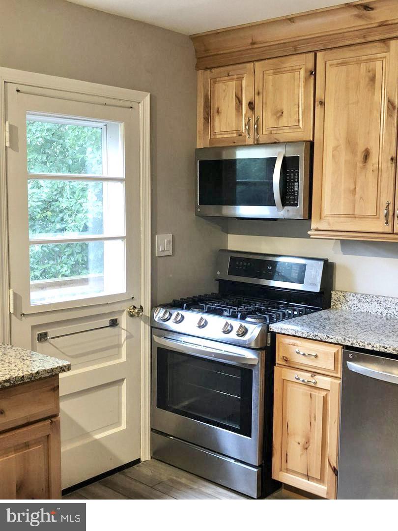 ANNALANE TERRACE - Residential Lease